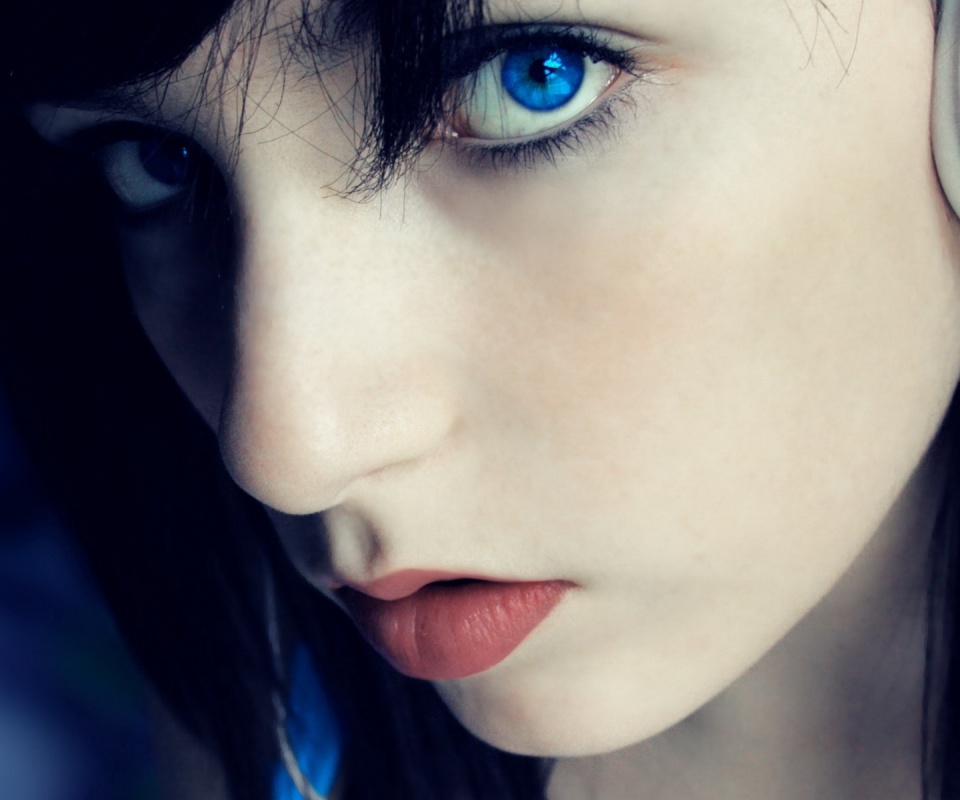 Наушники и девушка обои