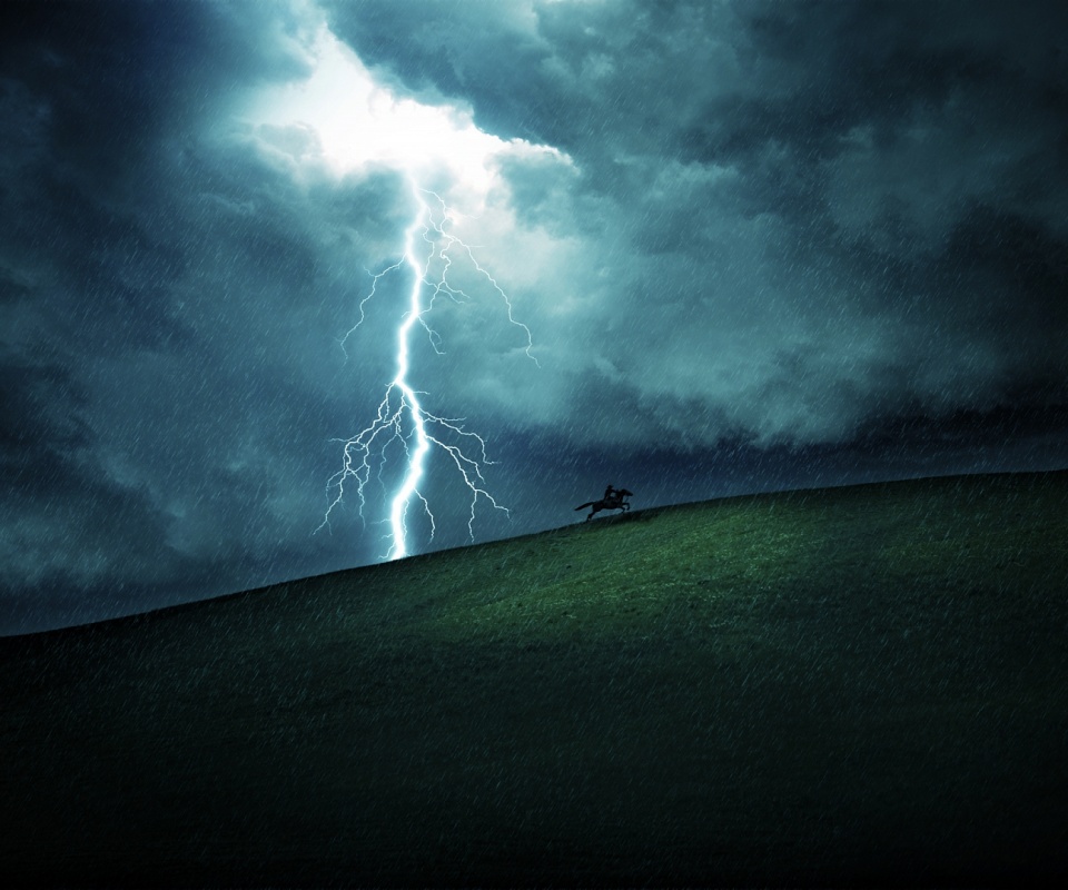 Всадник в буре обои