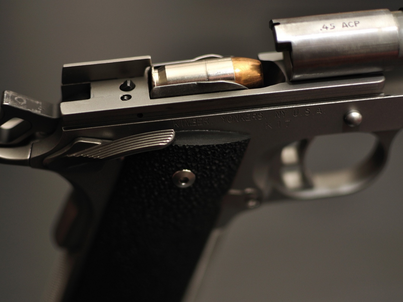 Разобранный пистолет обои