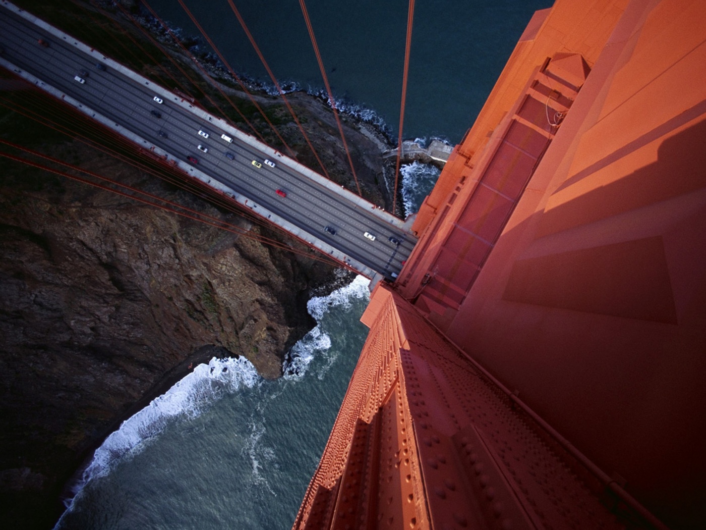 Вид в с пролета моста Золотые Ворота обои