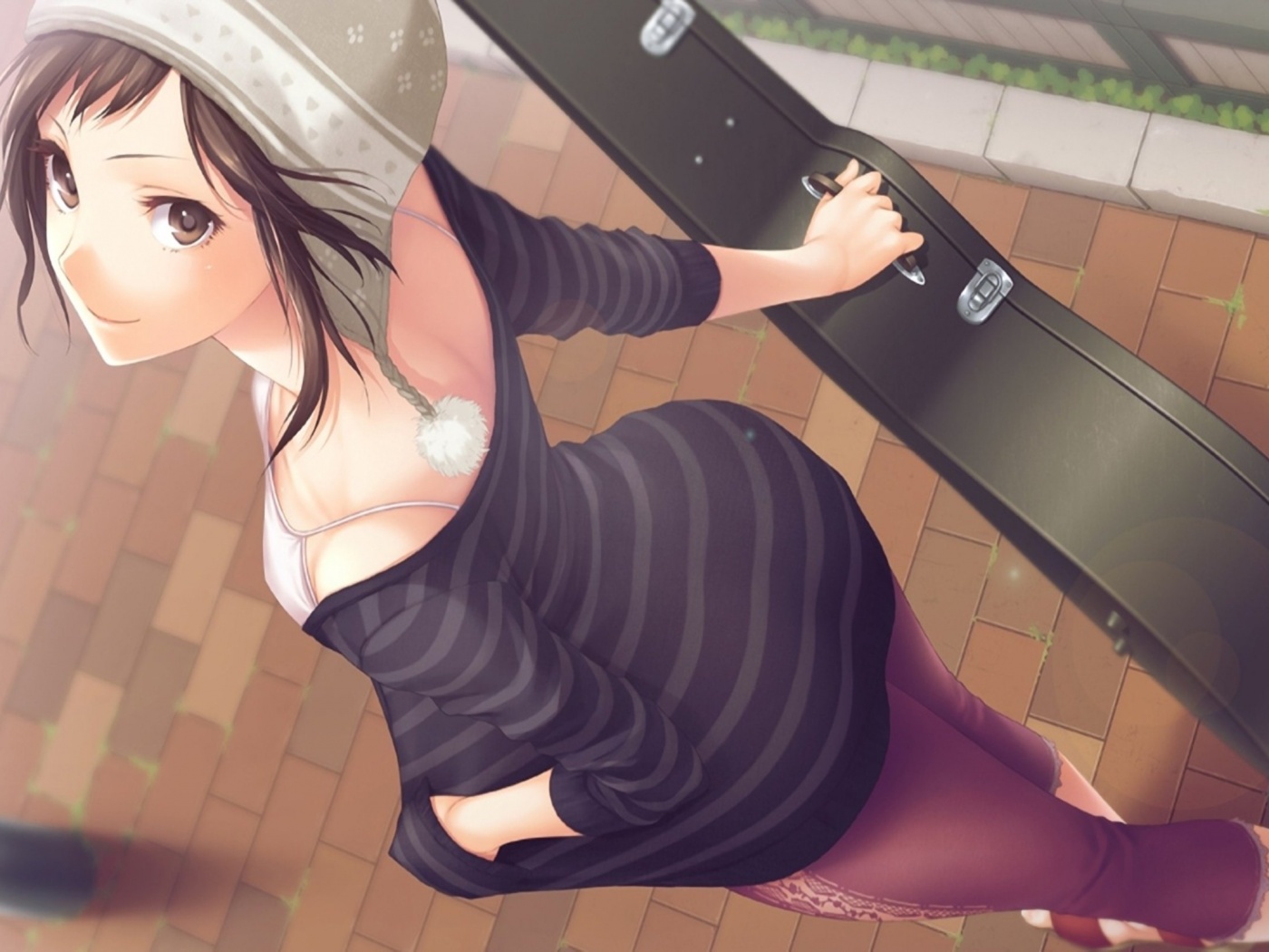 Девушка с гитарным чехлом обои