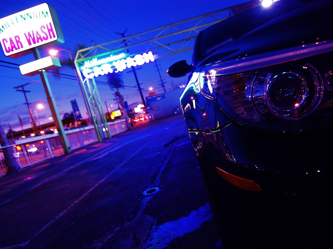 Ночная автомойка обои