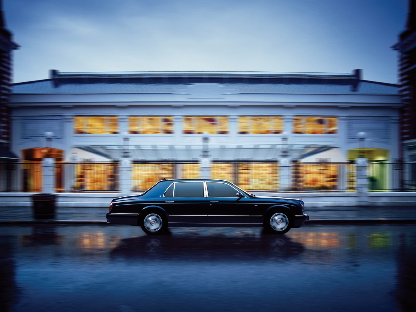 Бентли в городе обои