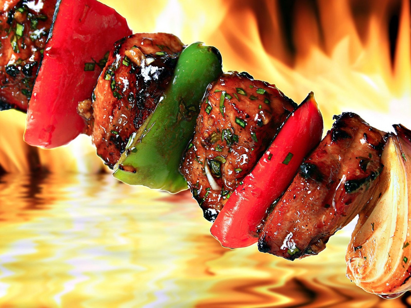 Сочный шашлычок обои