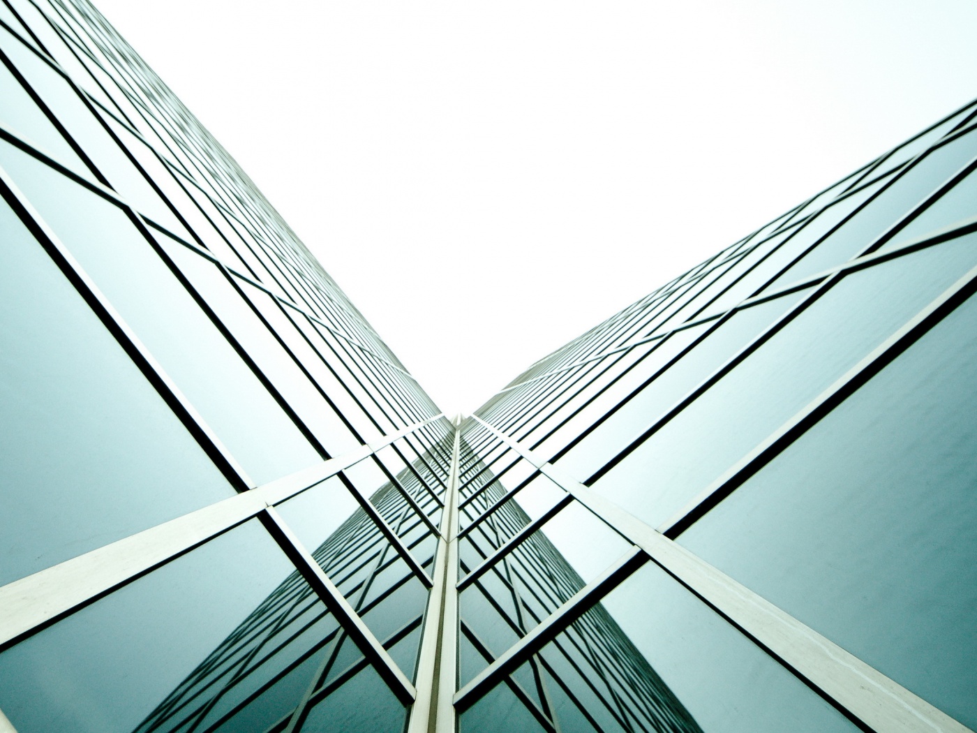 Стекло и сталь обои