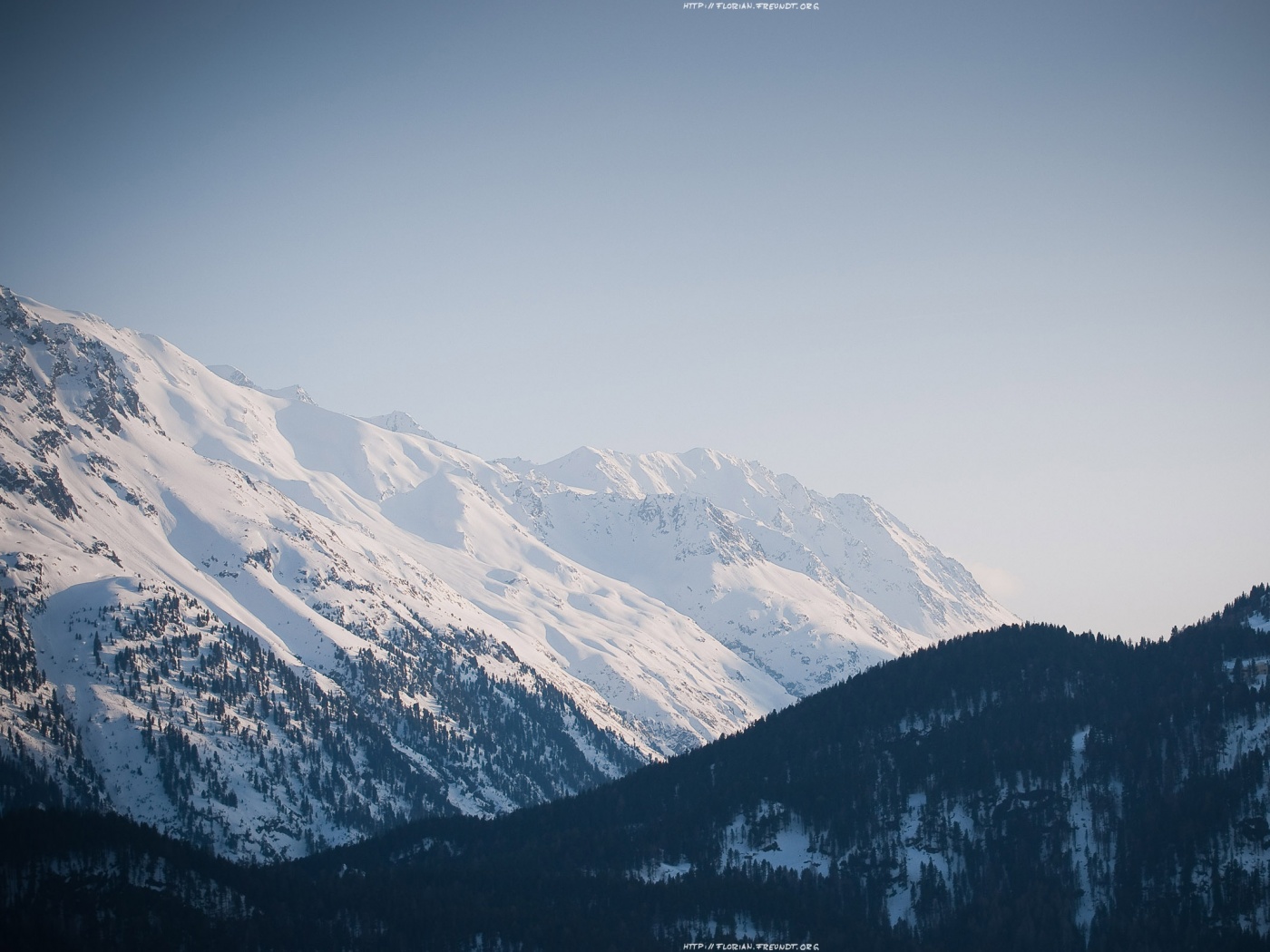 Горные вершины зимой обои