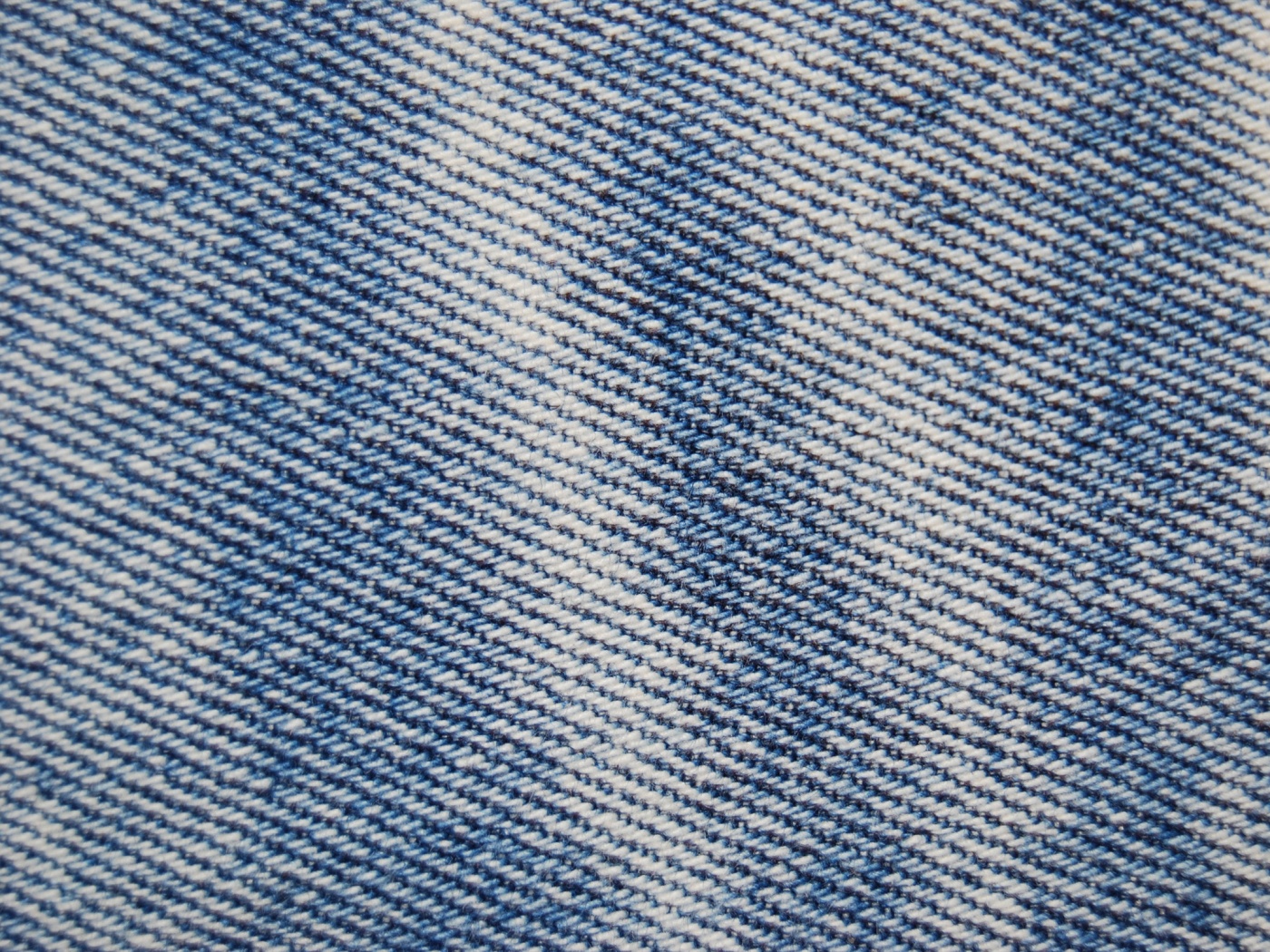 Джинса с протертыми полосами обои