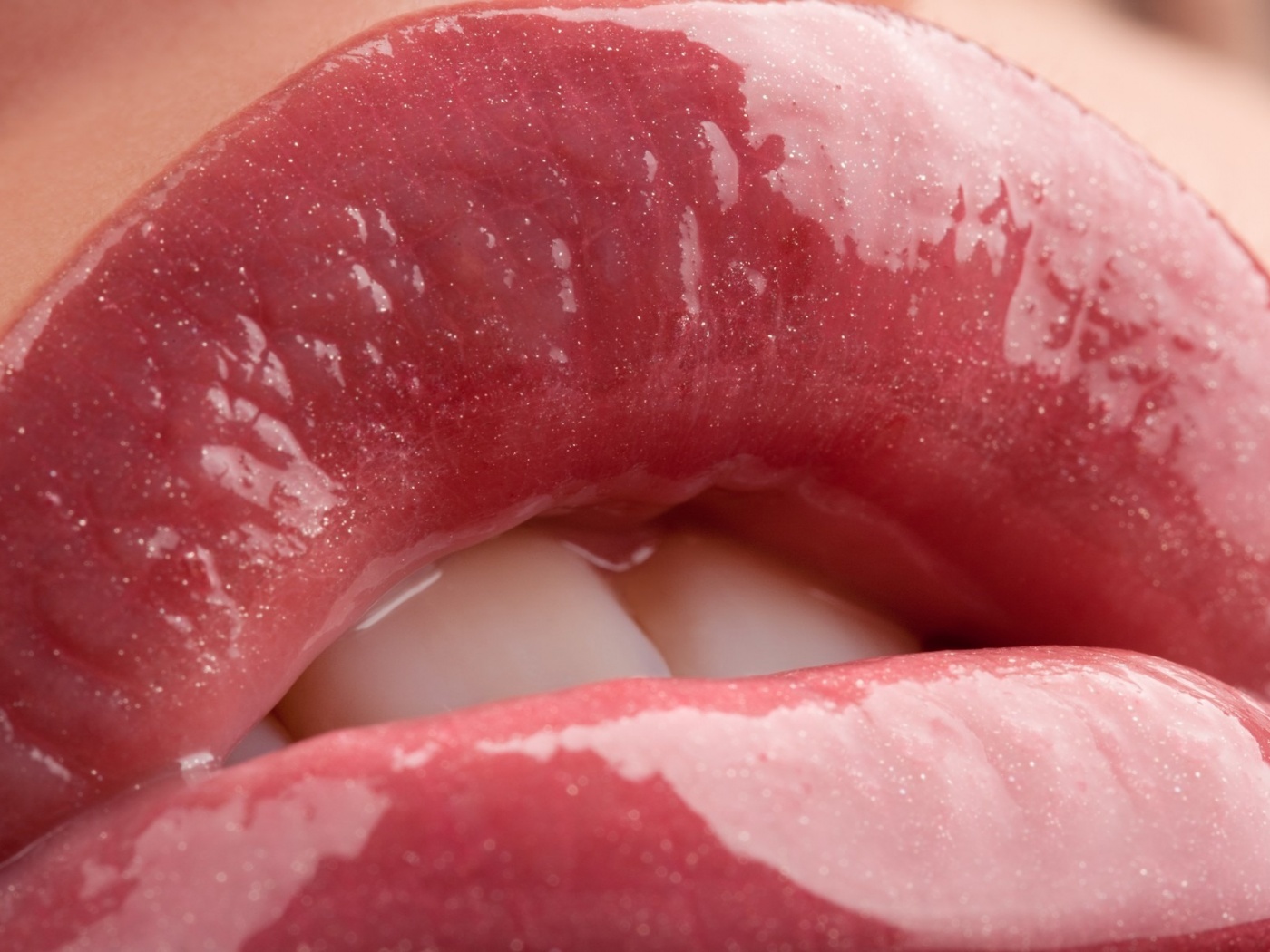 Губы с блеском обои