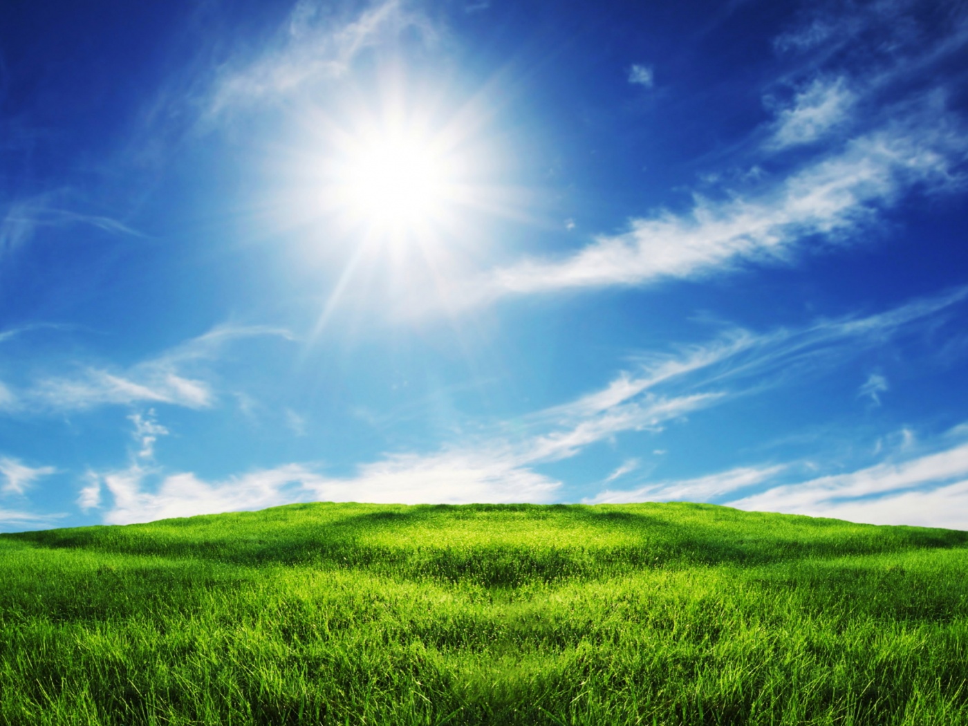 Солнце над холмом обои