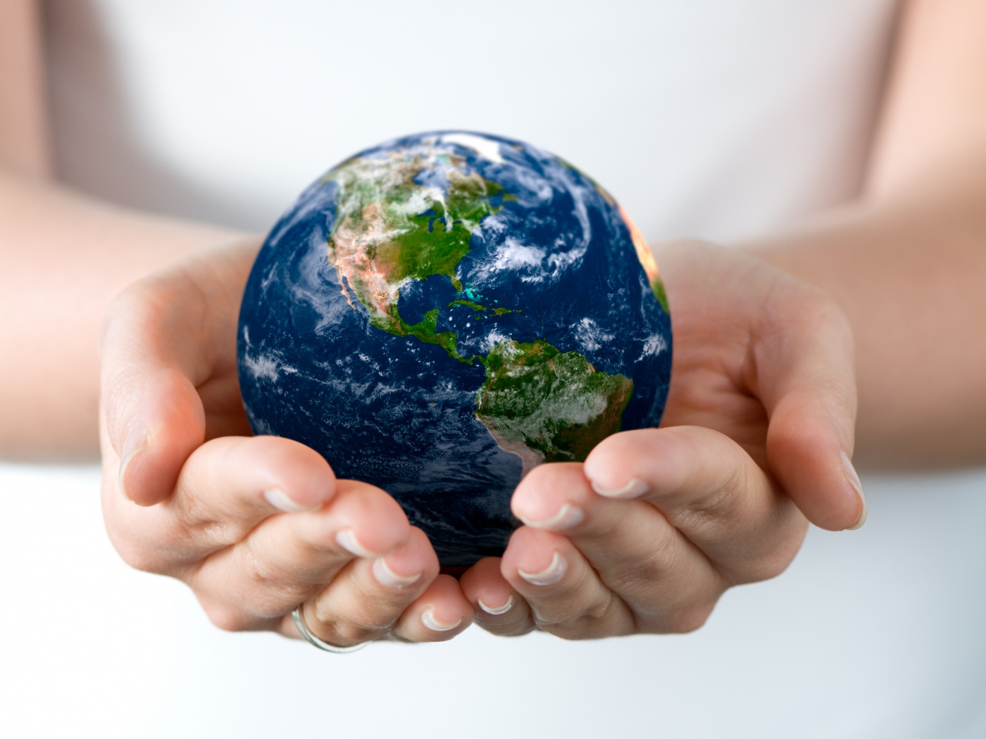 Весь мир в твоих руках обои