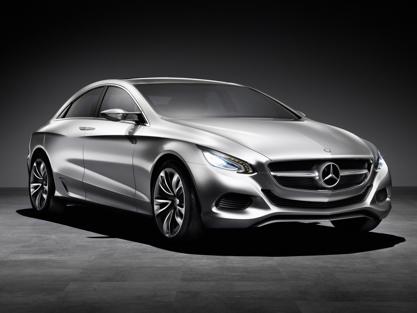 Mercedes Benz F800 обои