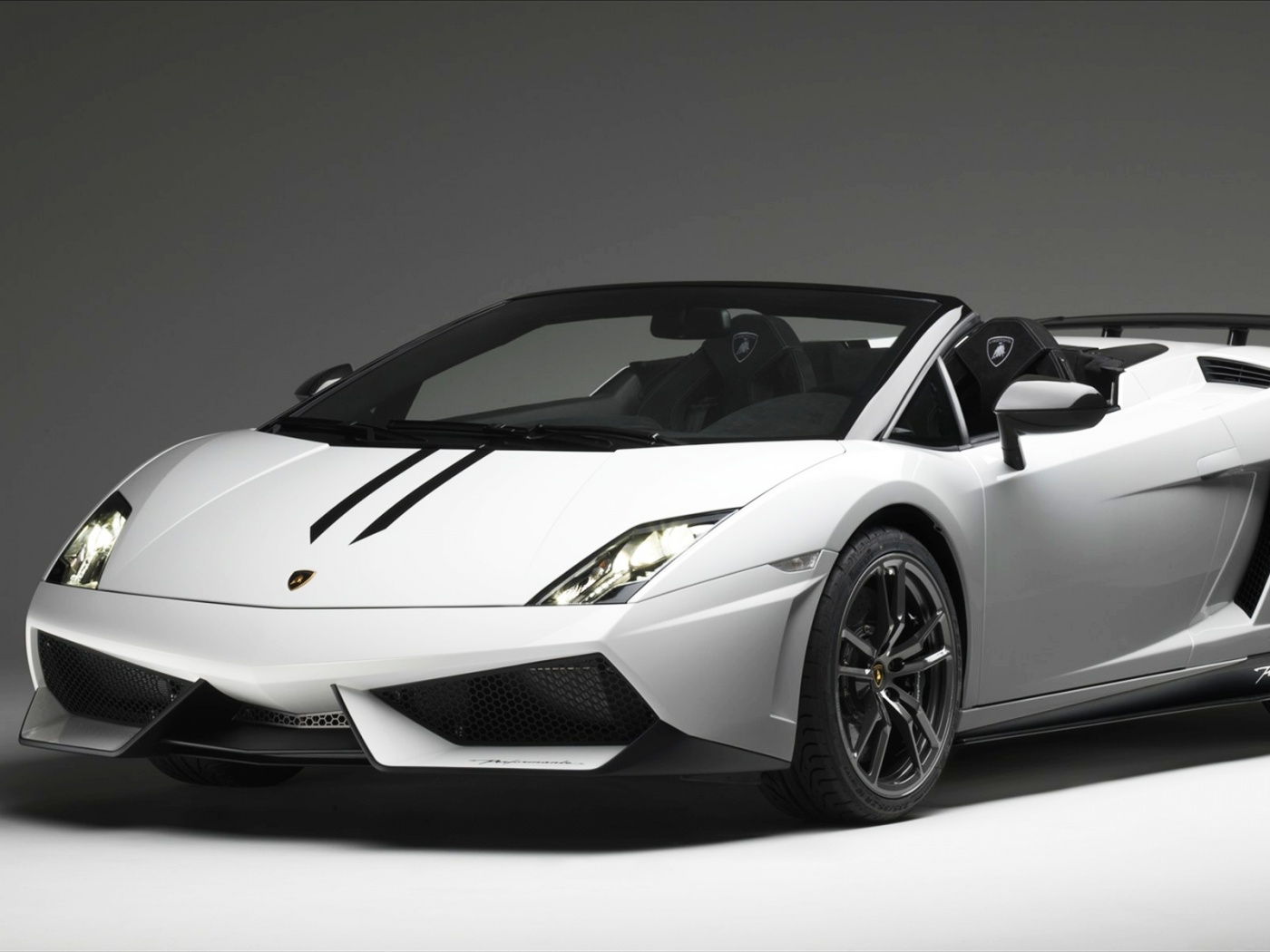 Белый Ламборджини Галлардо обои