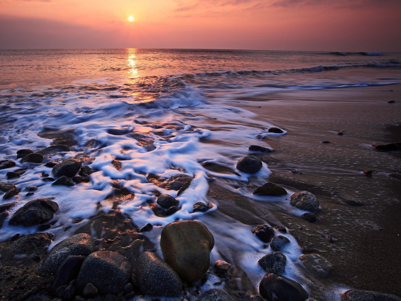 Каменистый берег обои