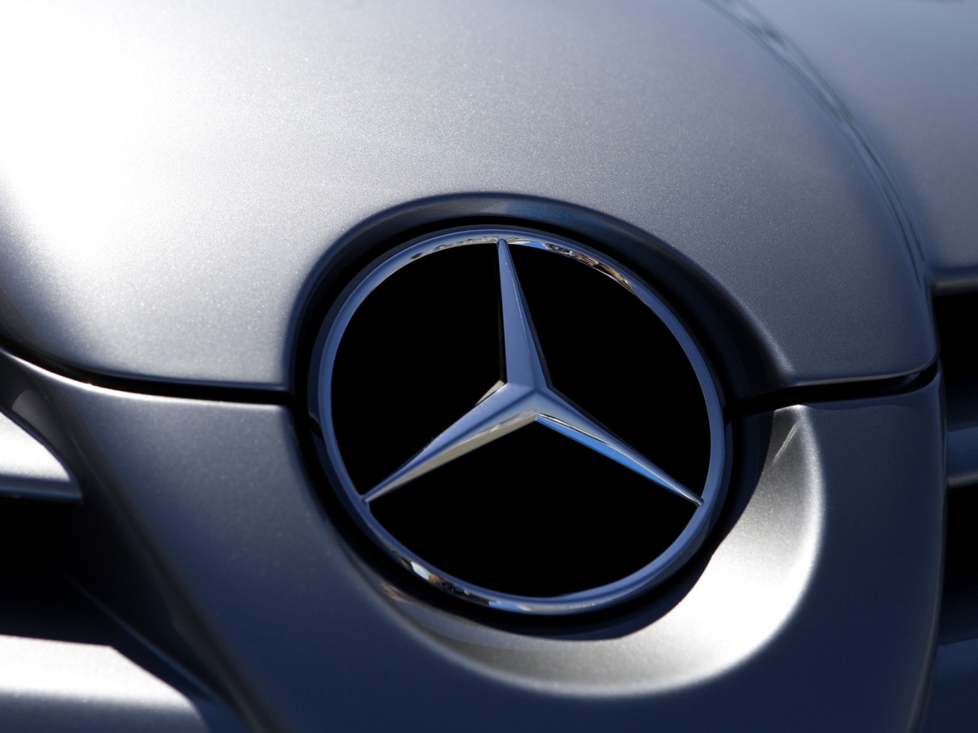 Логотип Мерседес обои