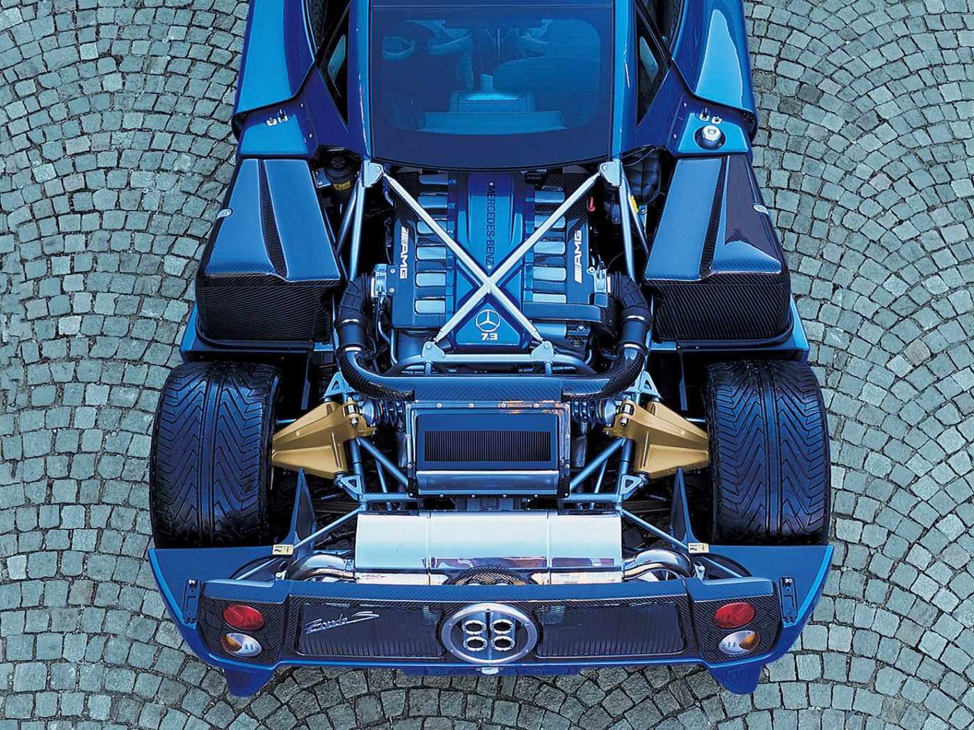 Двигатель Пагани обои