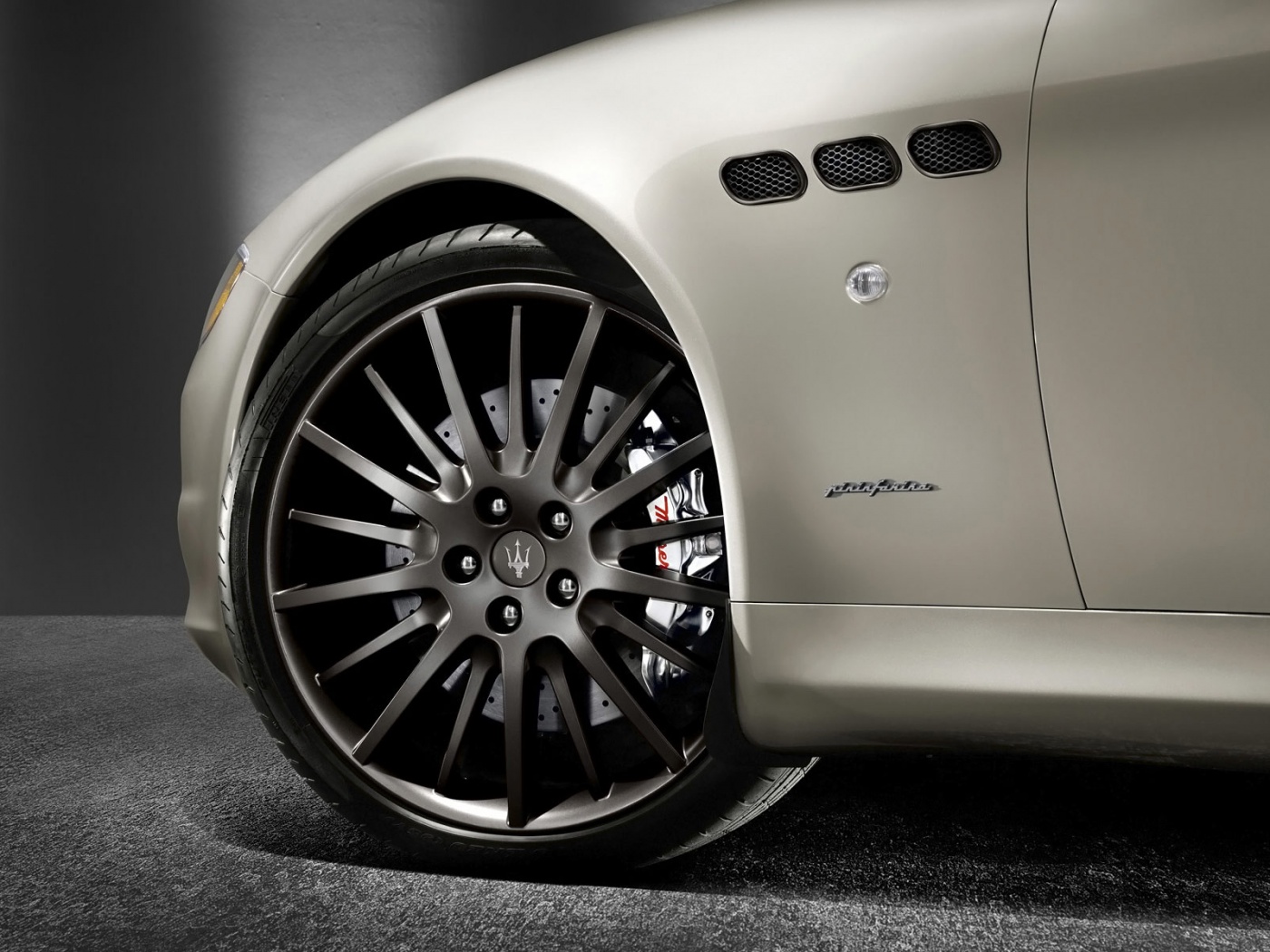 Рендер Maserati Quattropotre обои