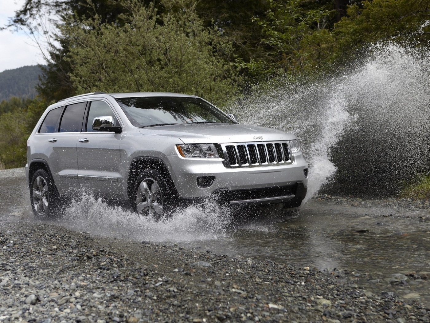 Jeep Grand Cherokee обои