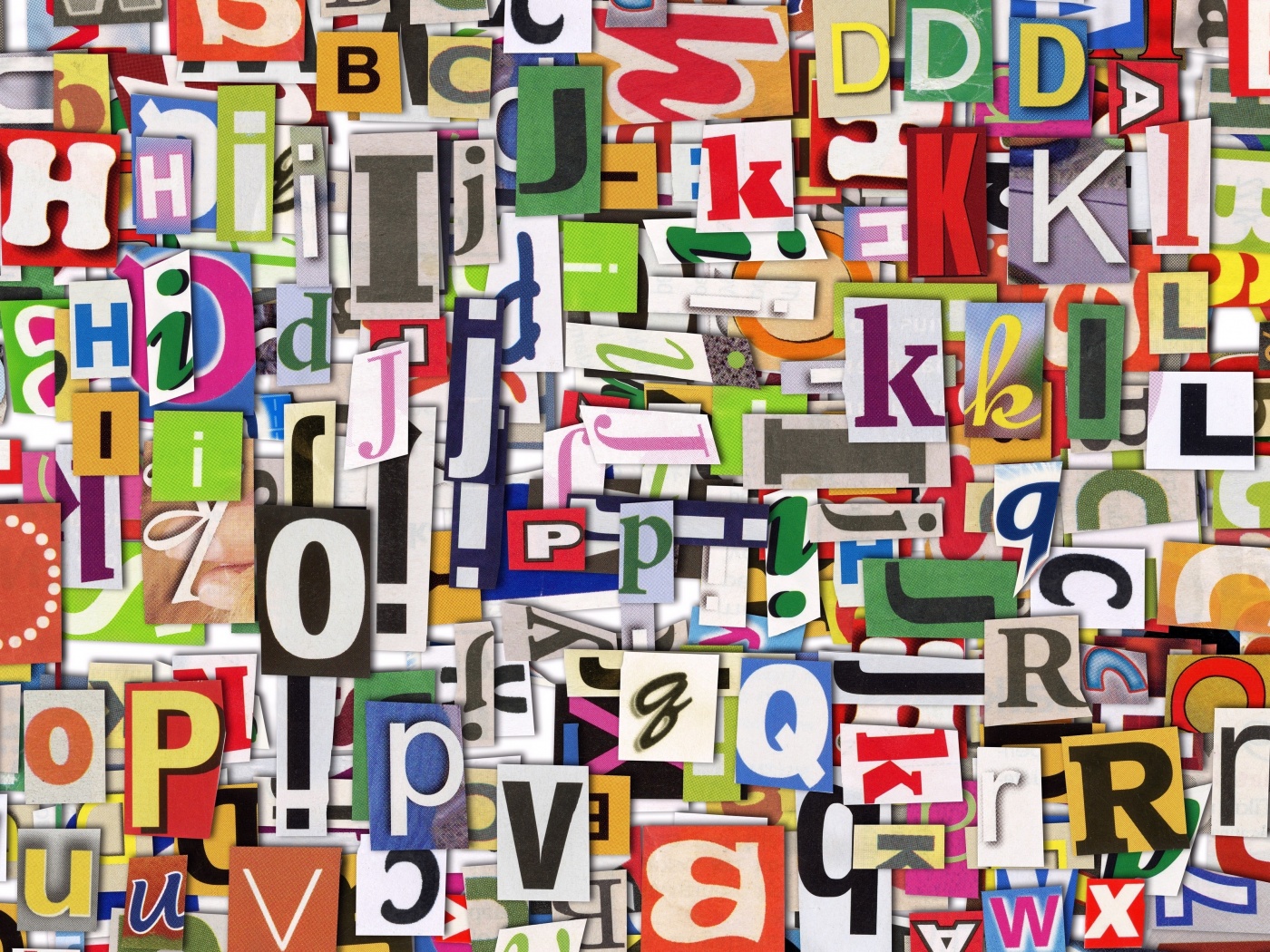 Буквы вырезанные из журналов обои