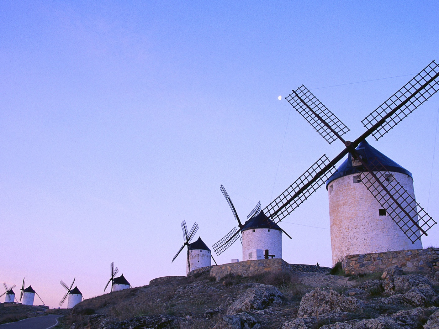 Пейзаж из ветряных мельниц обои