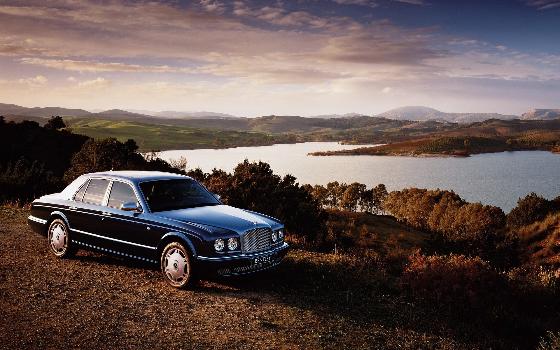 Бентли на природе обои