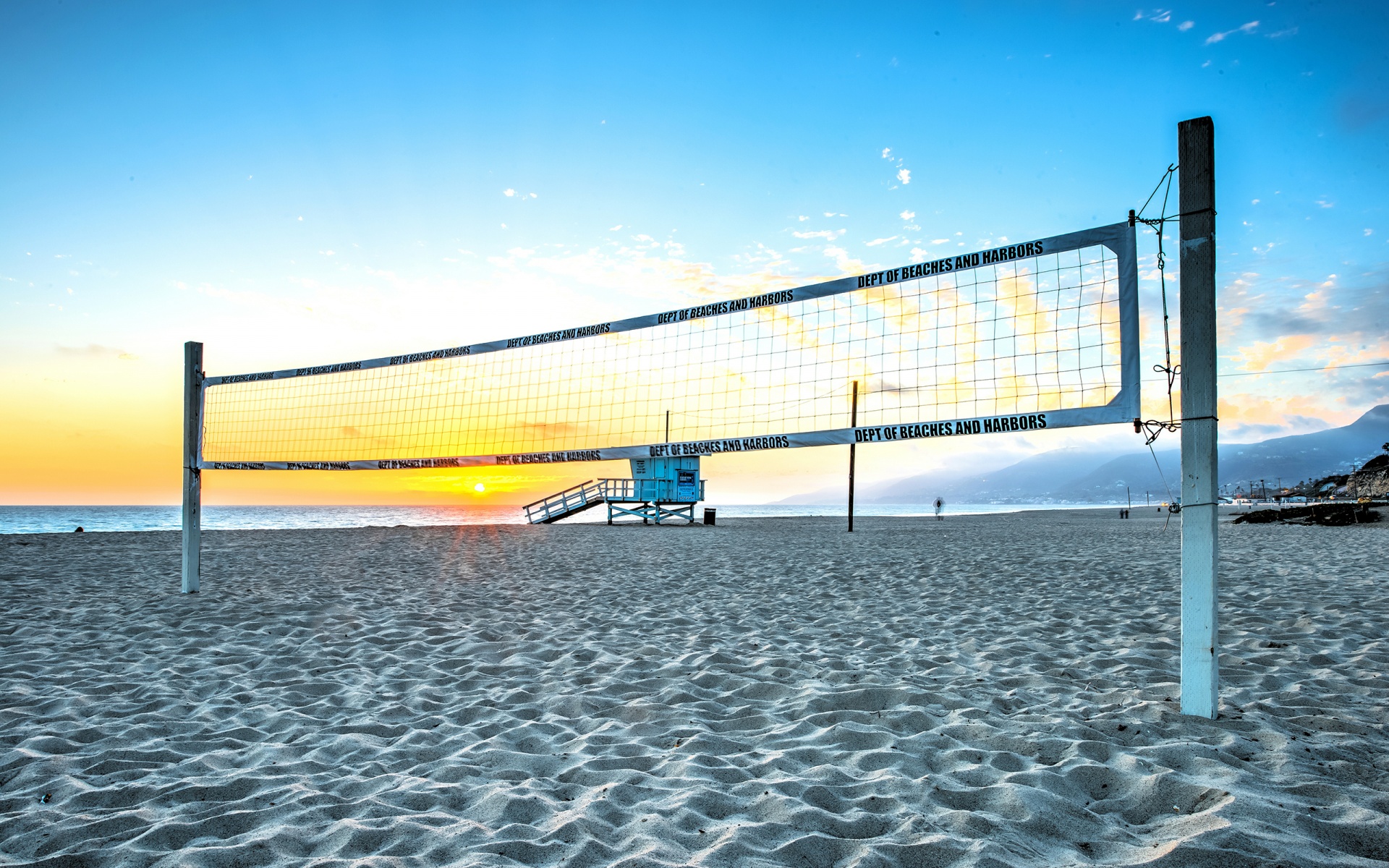 Сетка для волейбола на пляже обои