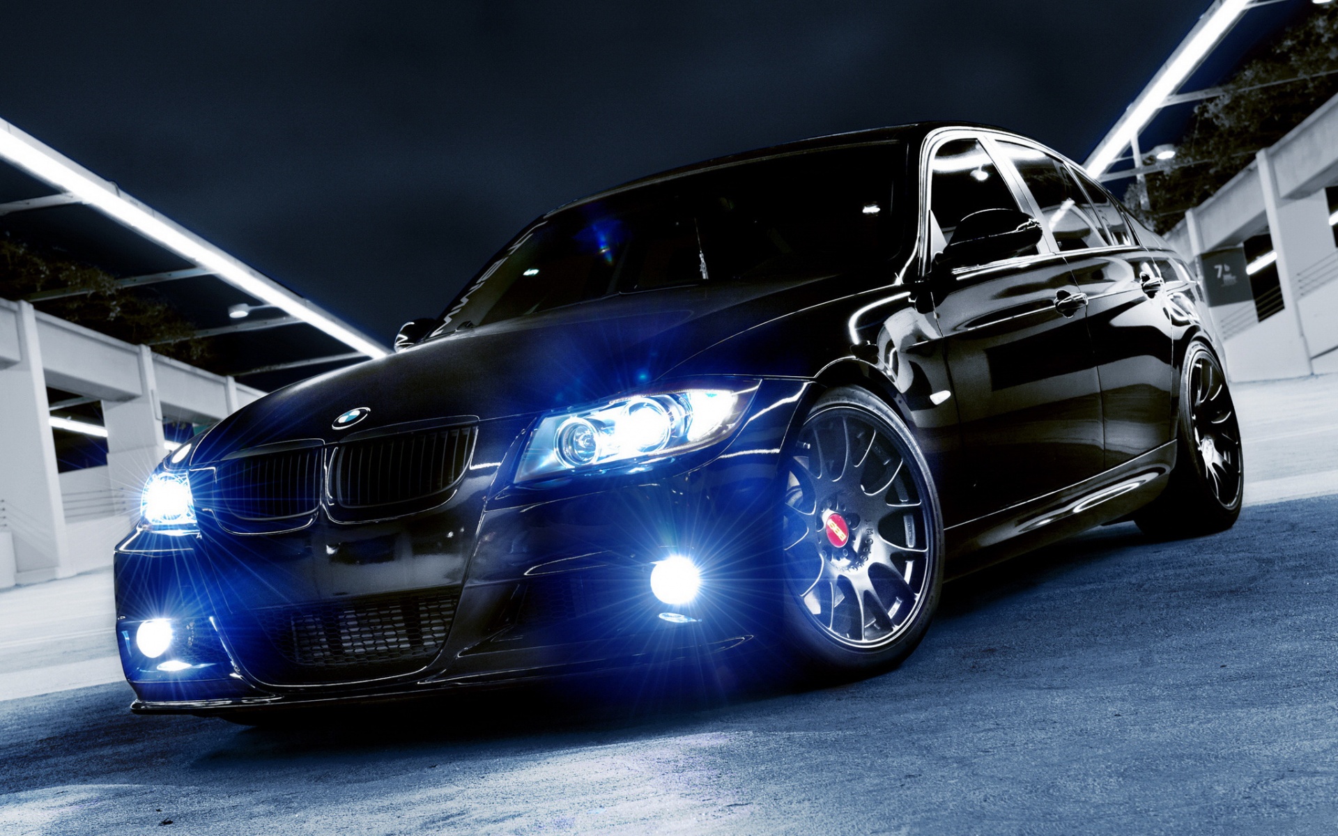 Чёрный БМВ обои