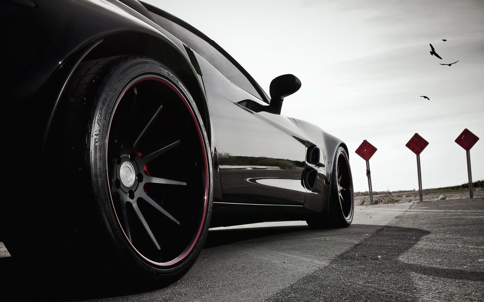 Чёрный концепт обои