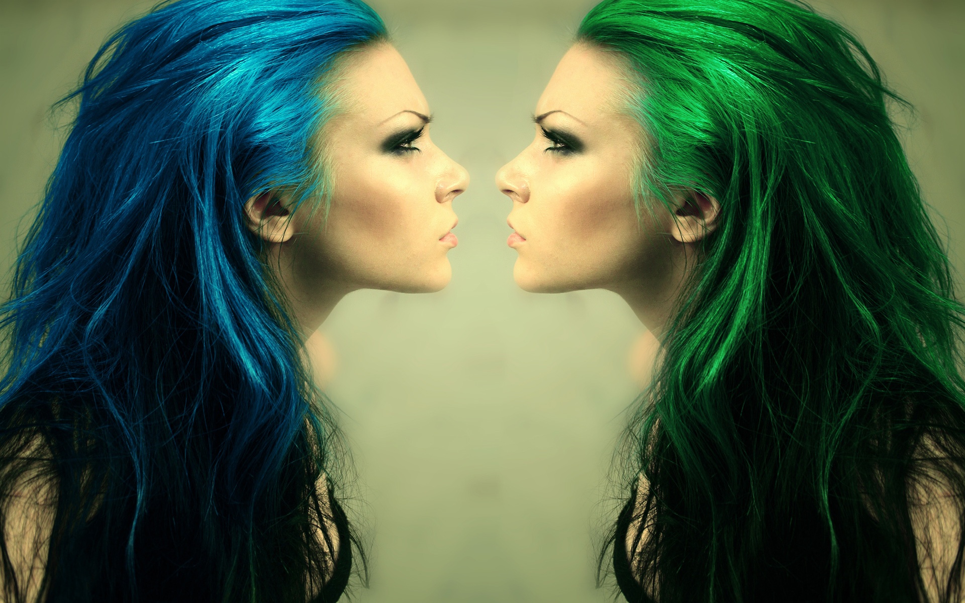 Противостояние цвета обои