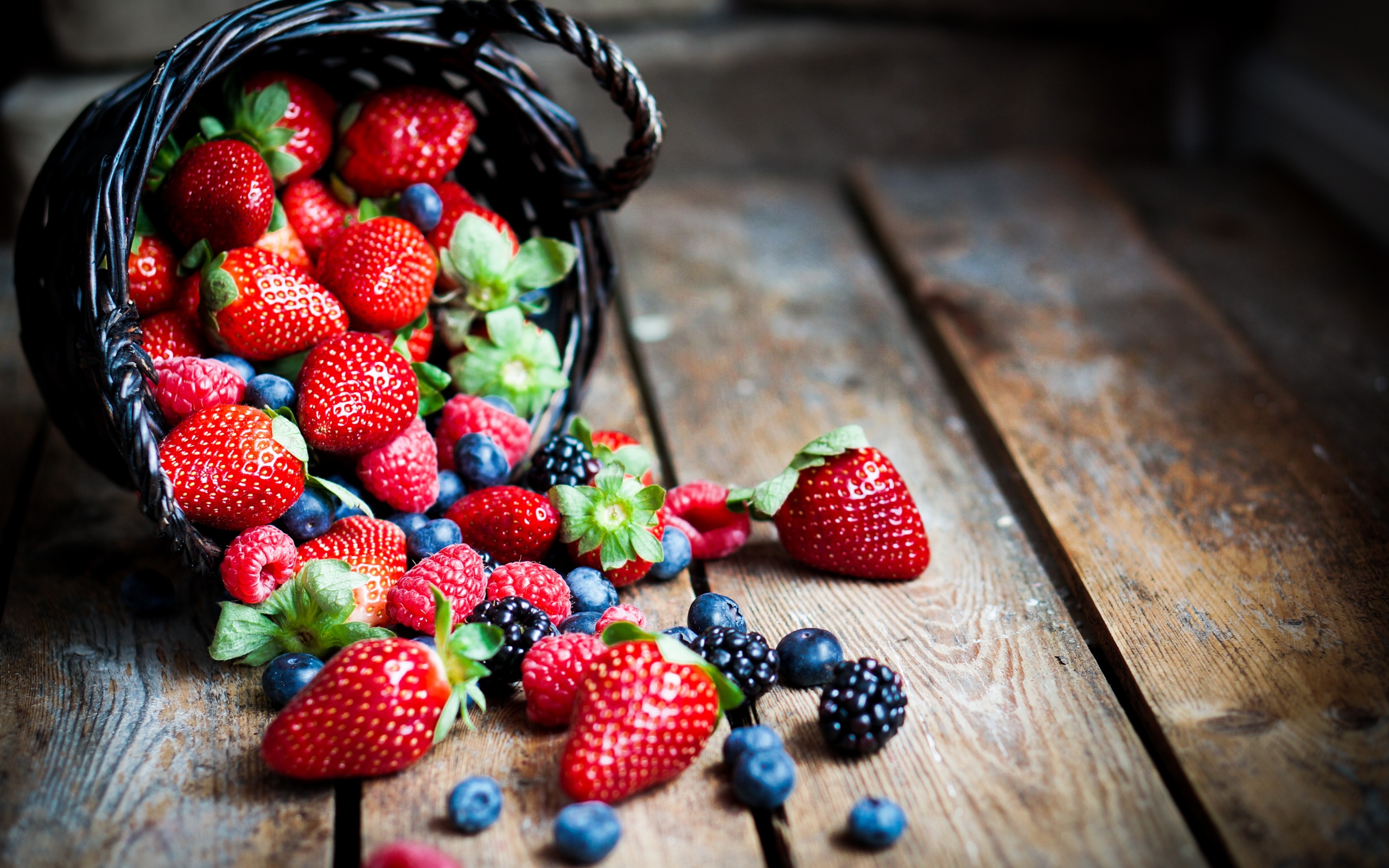 Ягодное лукошко обои