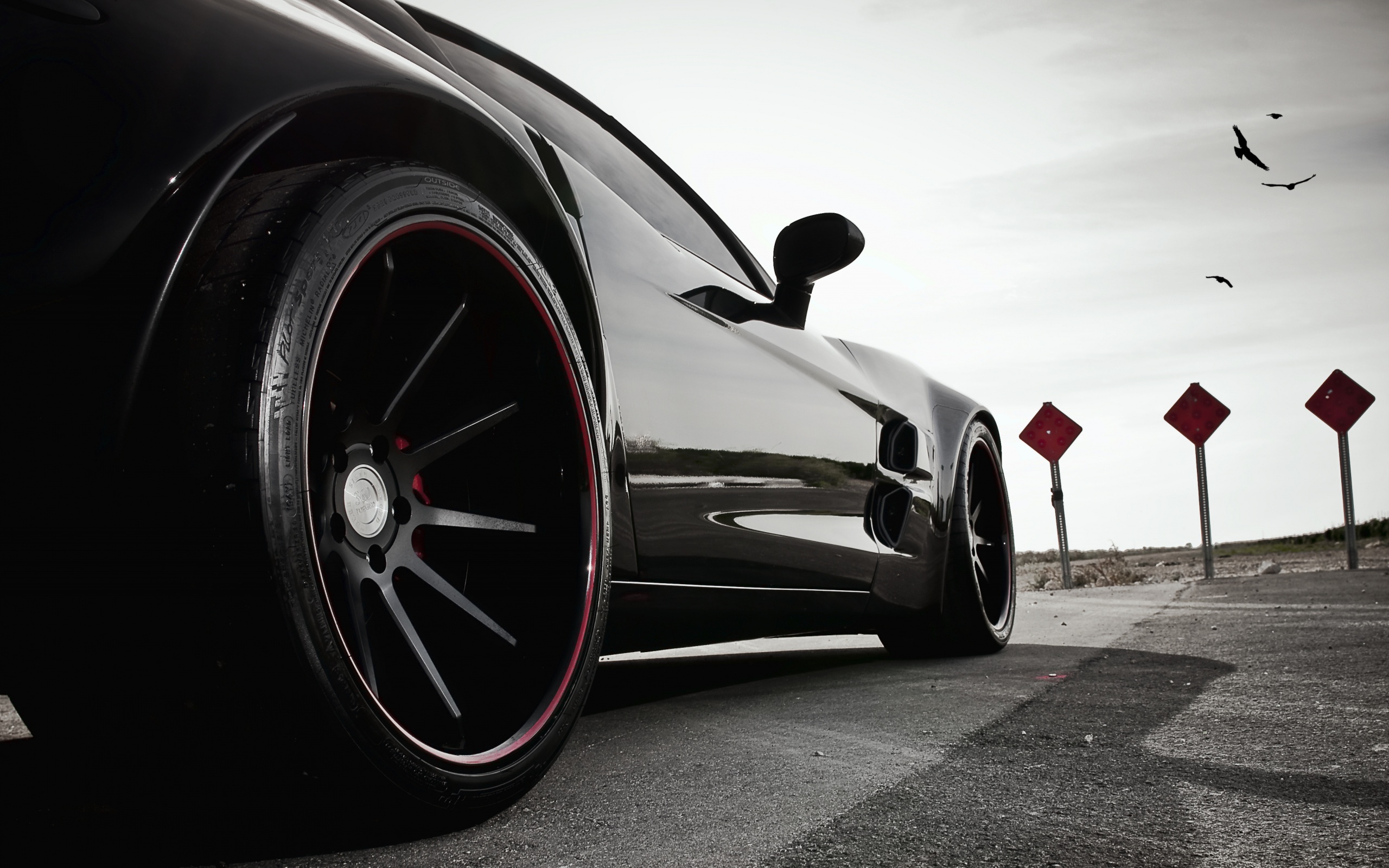 Чёрный концепт обои