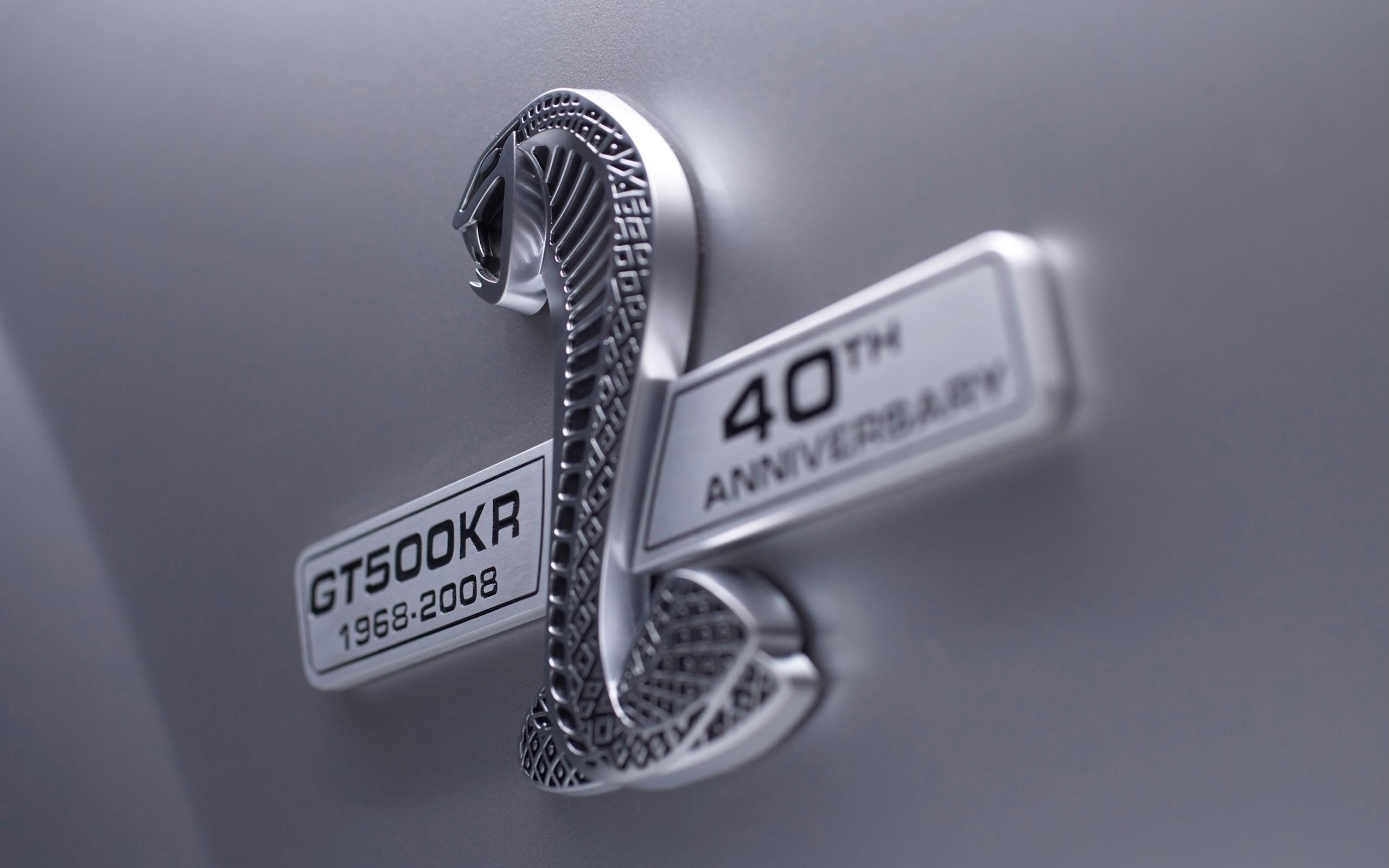 Шильдик Ford Mustang Shelby обои