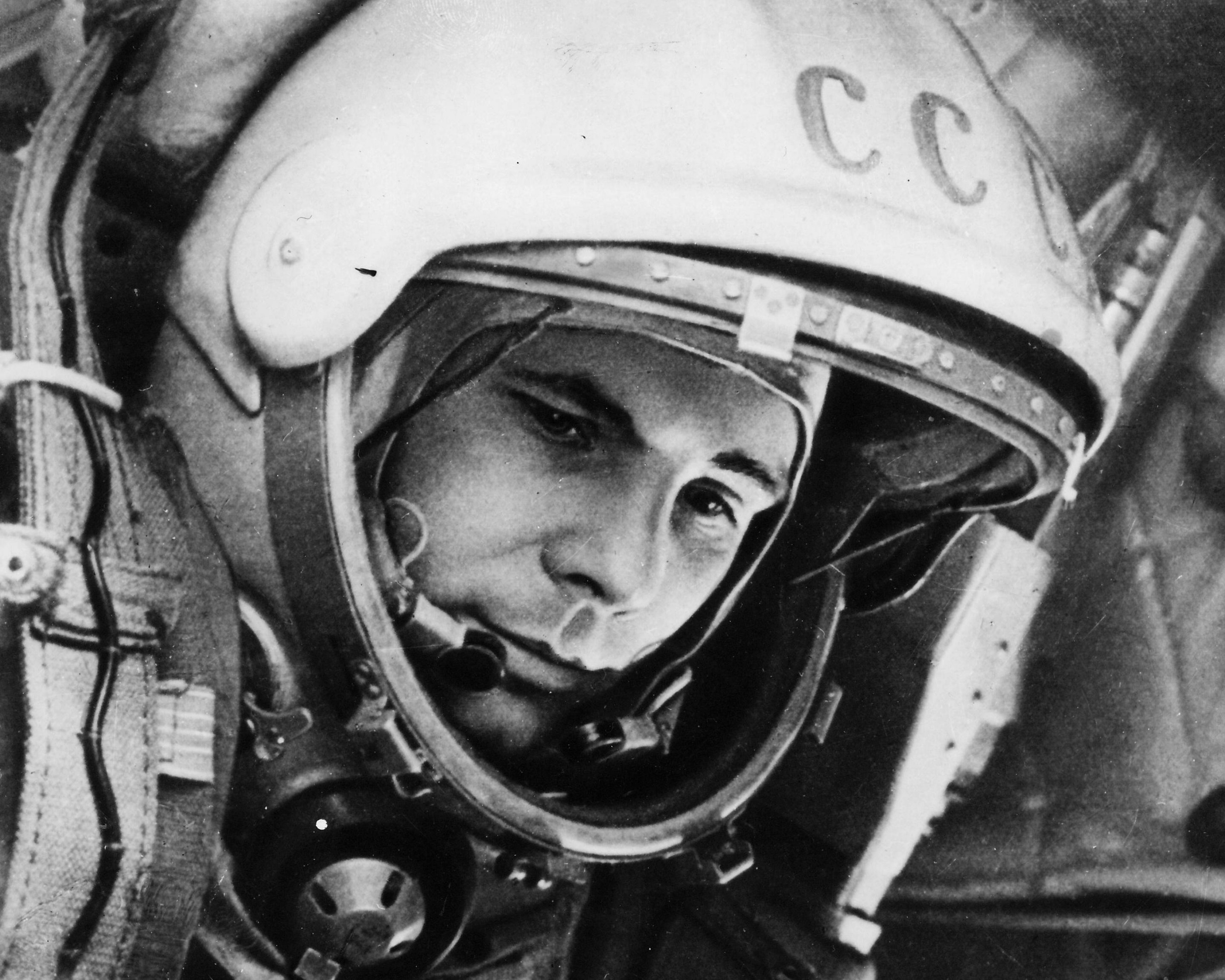 Юрий Алексеевич Гагарин обои