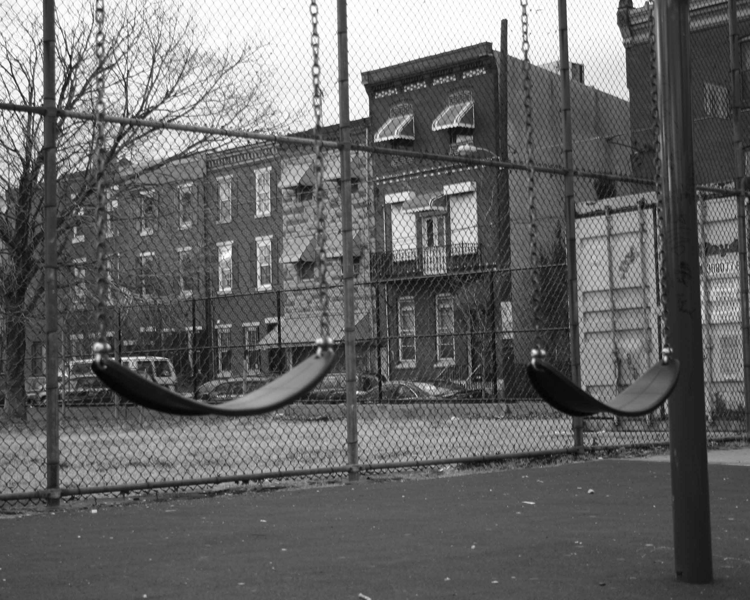 Пустые качели обои