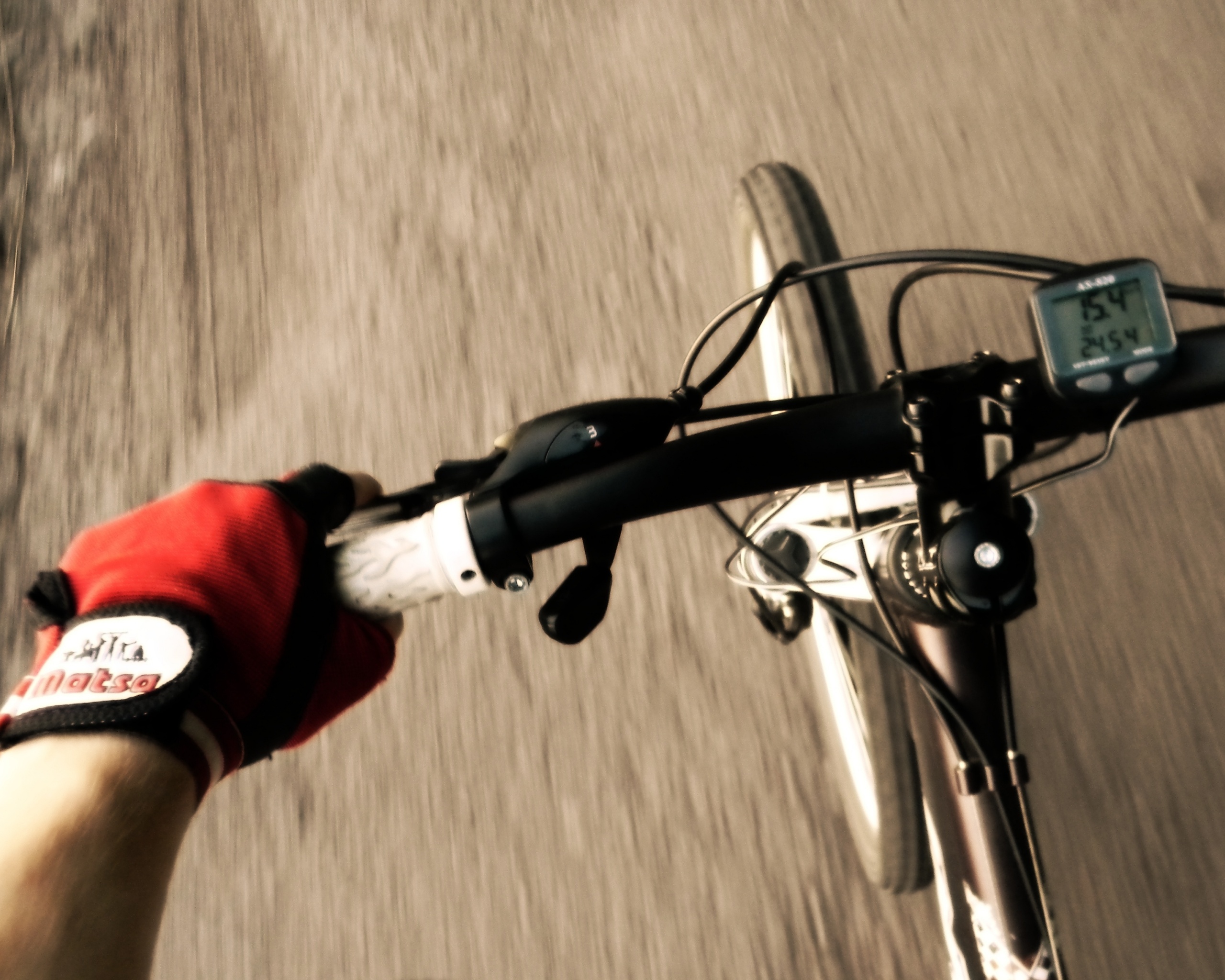 Катание на велосипеде обои