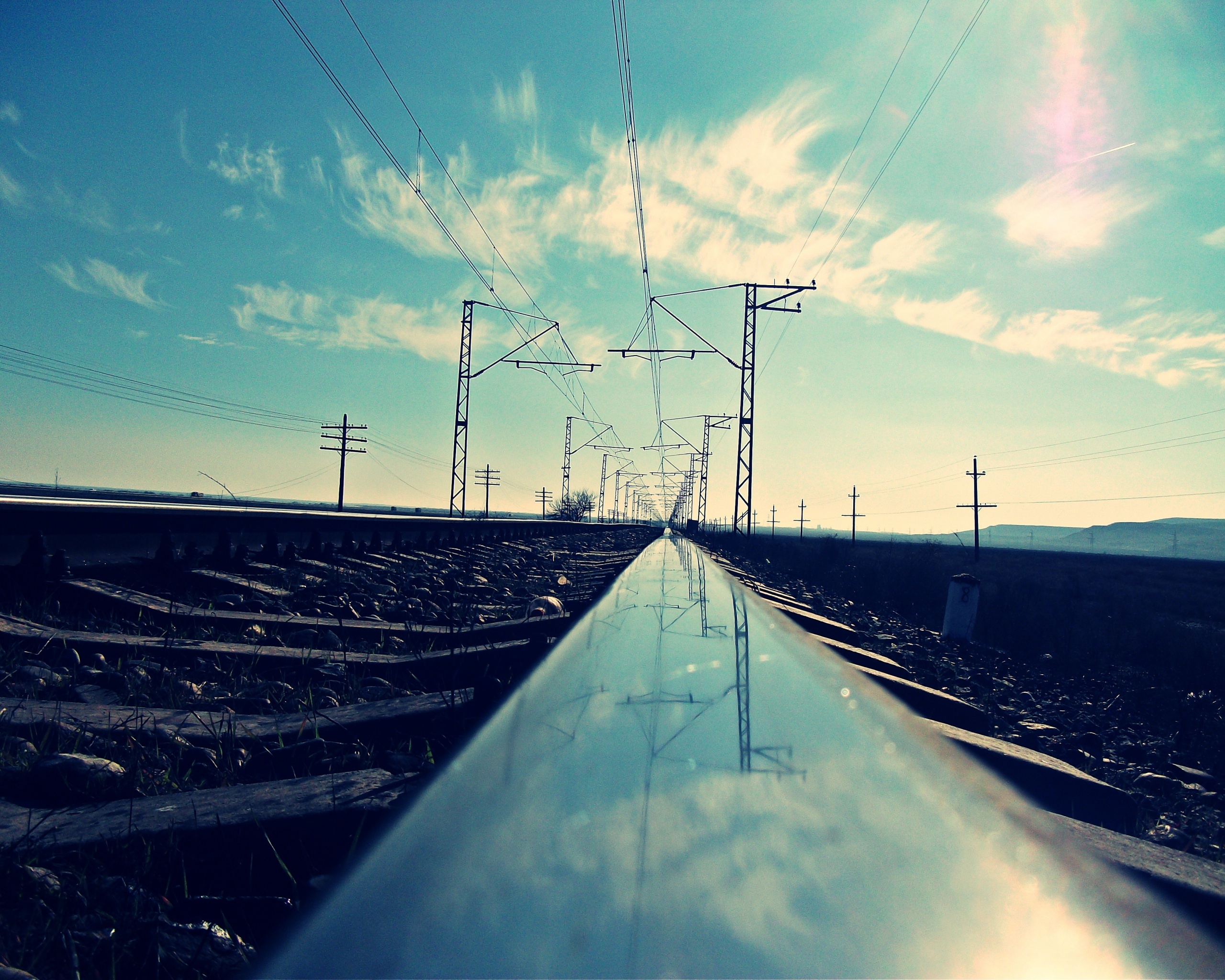 Фото вдоль железной дороги обои