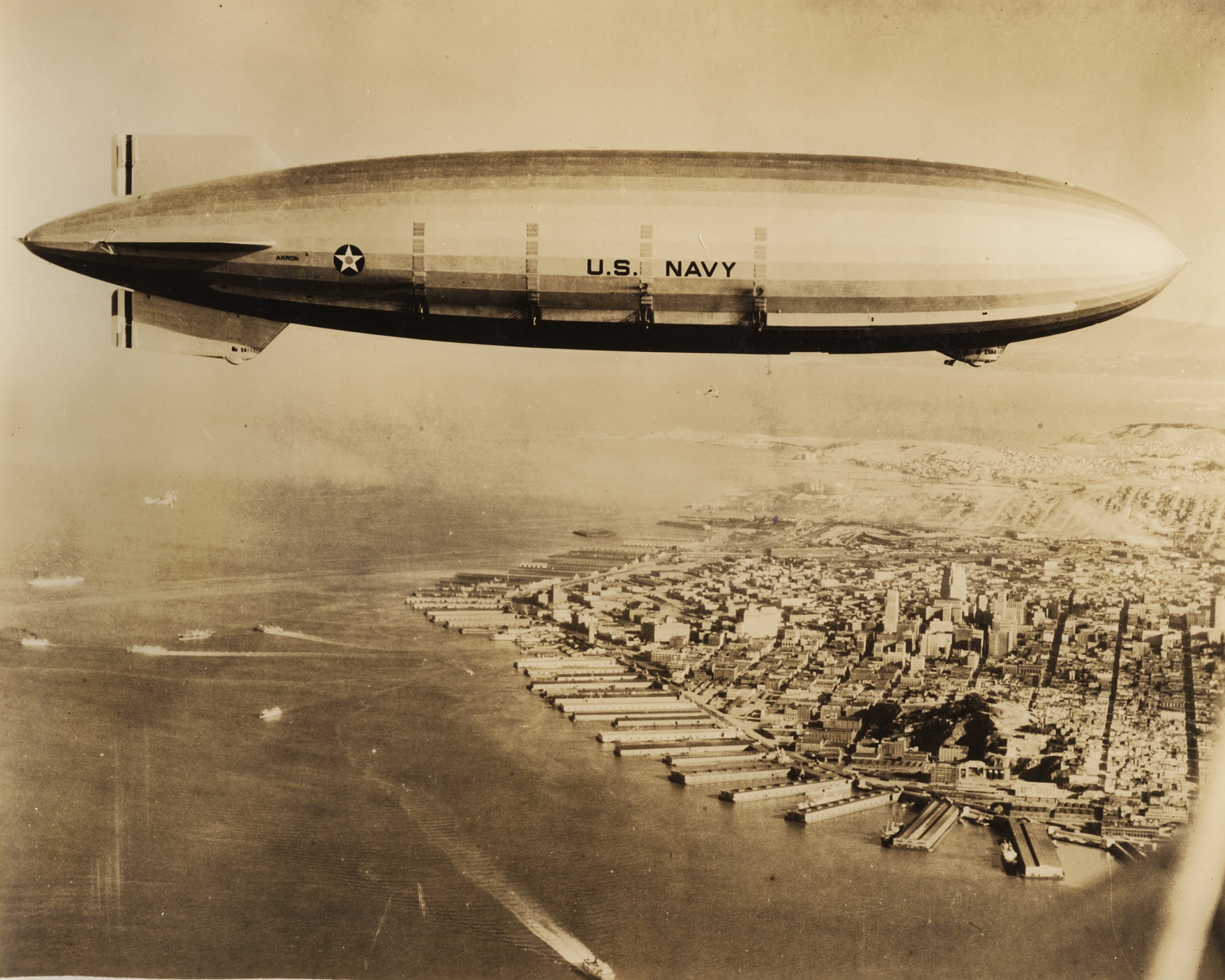 Дерижабль обои