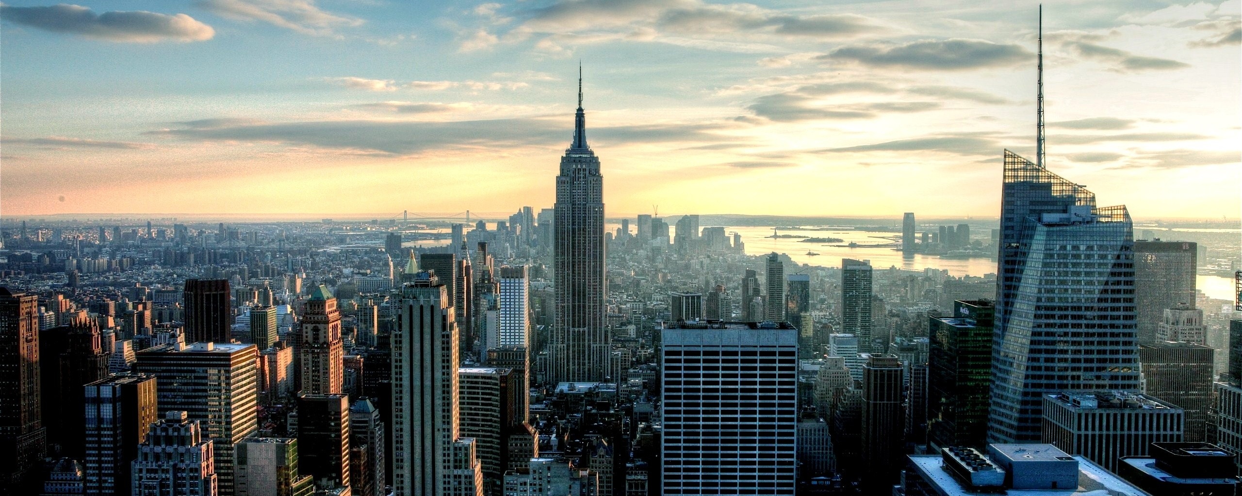 Большой город обои