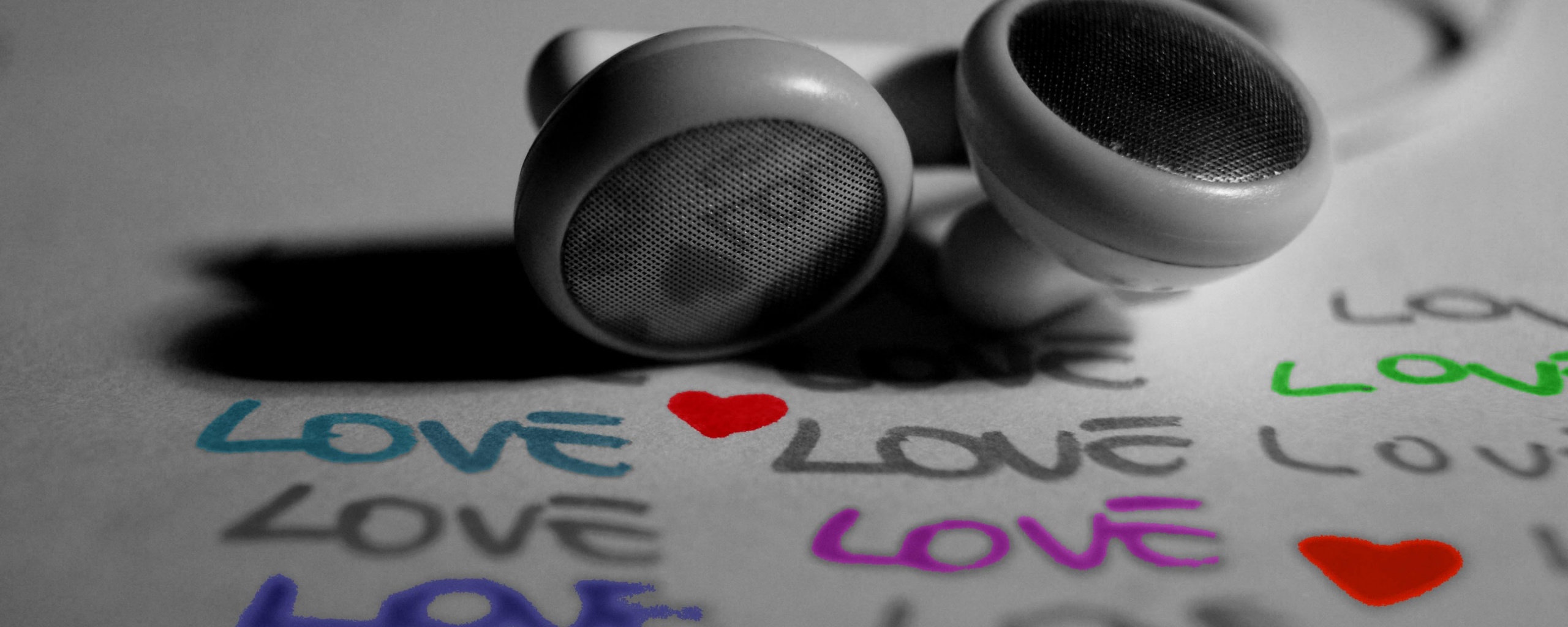 Наушники и любовь обои