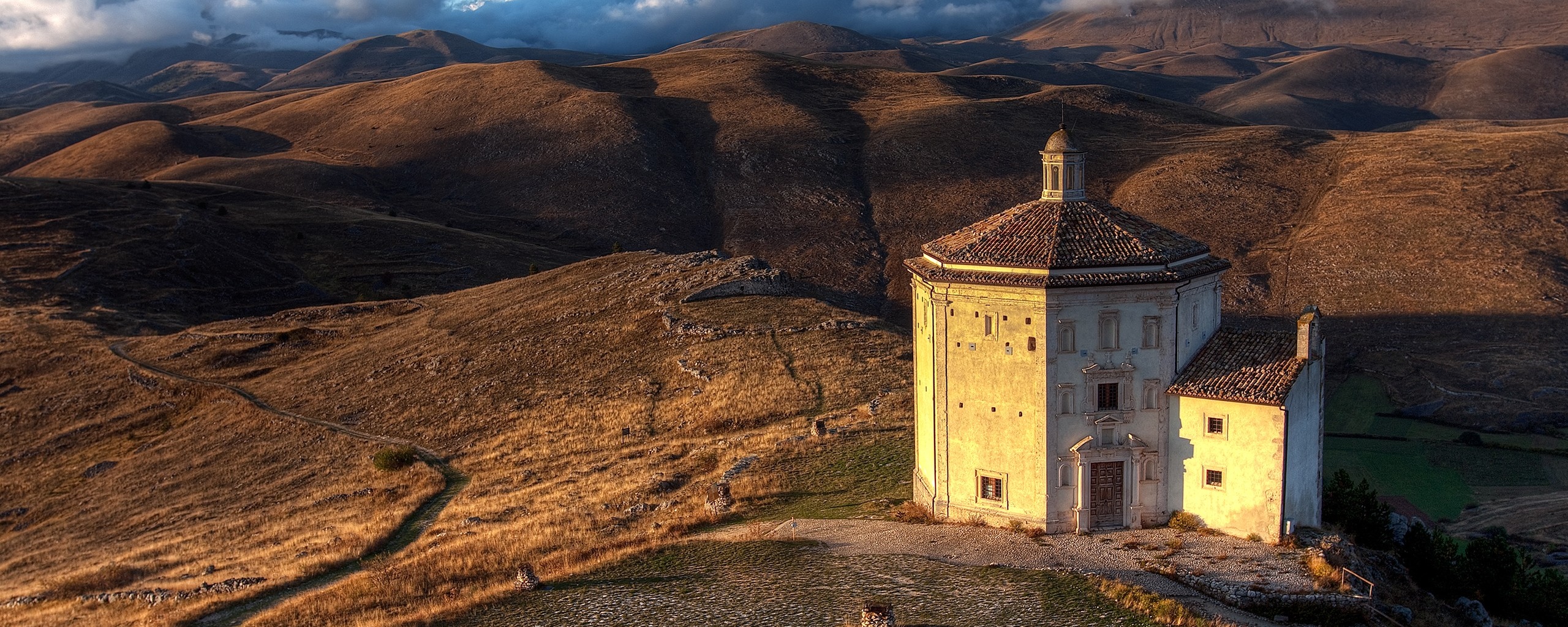 Церковь в Италии обои