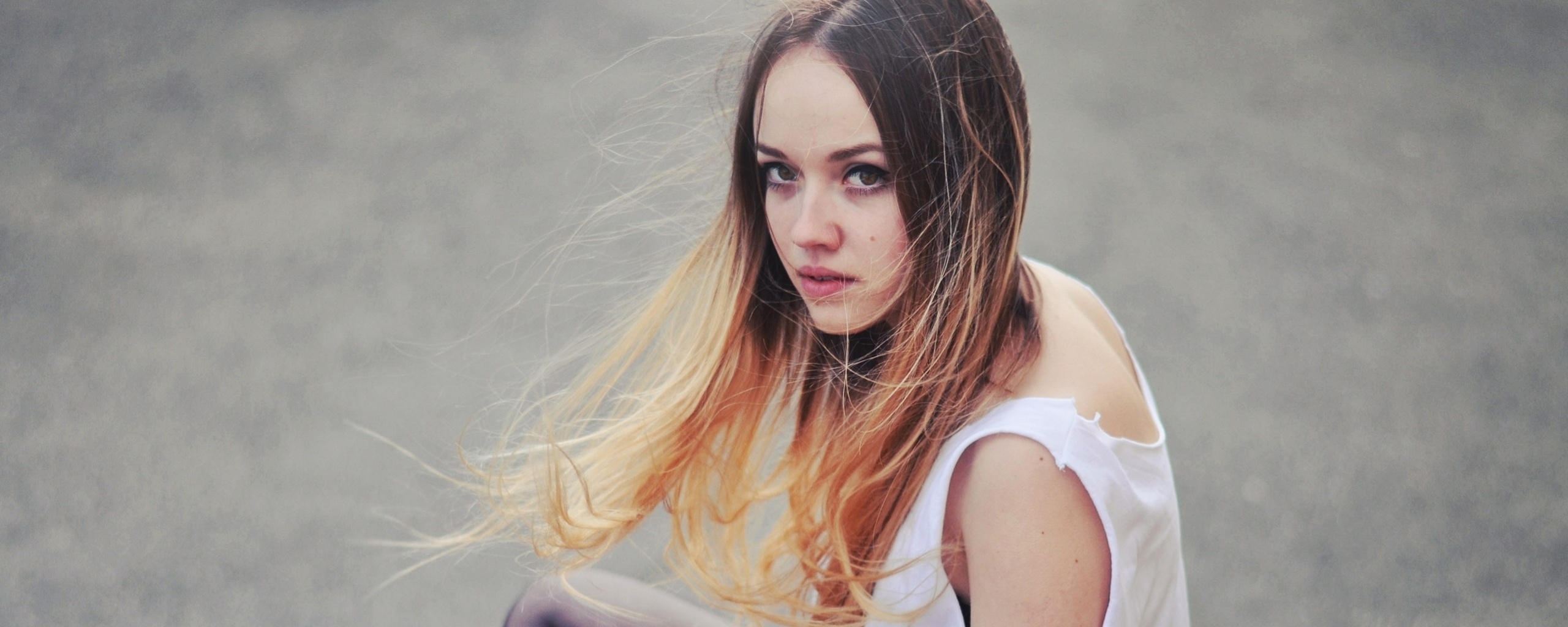 Девушка в образе модели обои