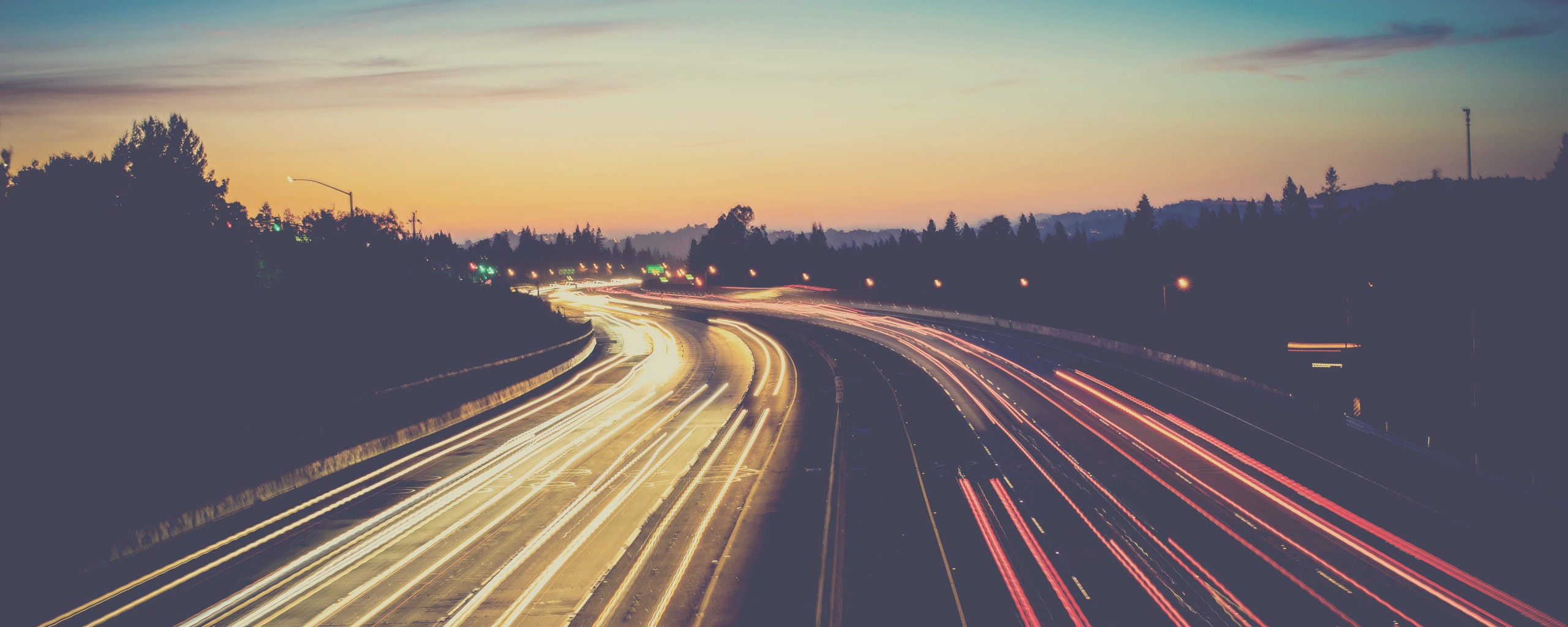 Автострада в огнях обои