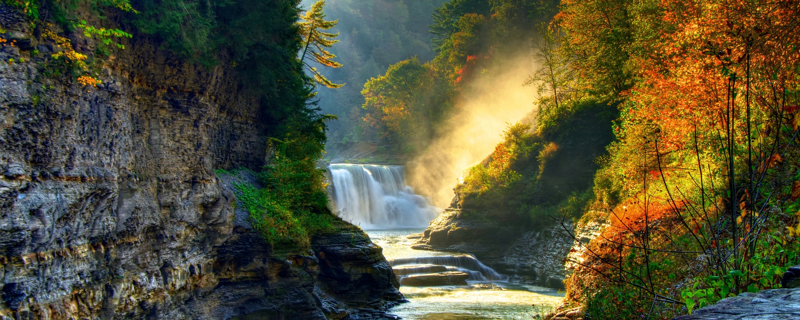 Скалистый водопад обои