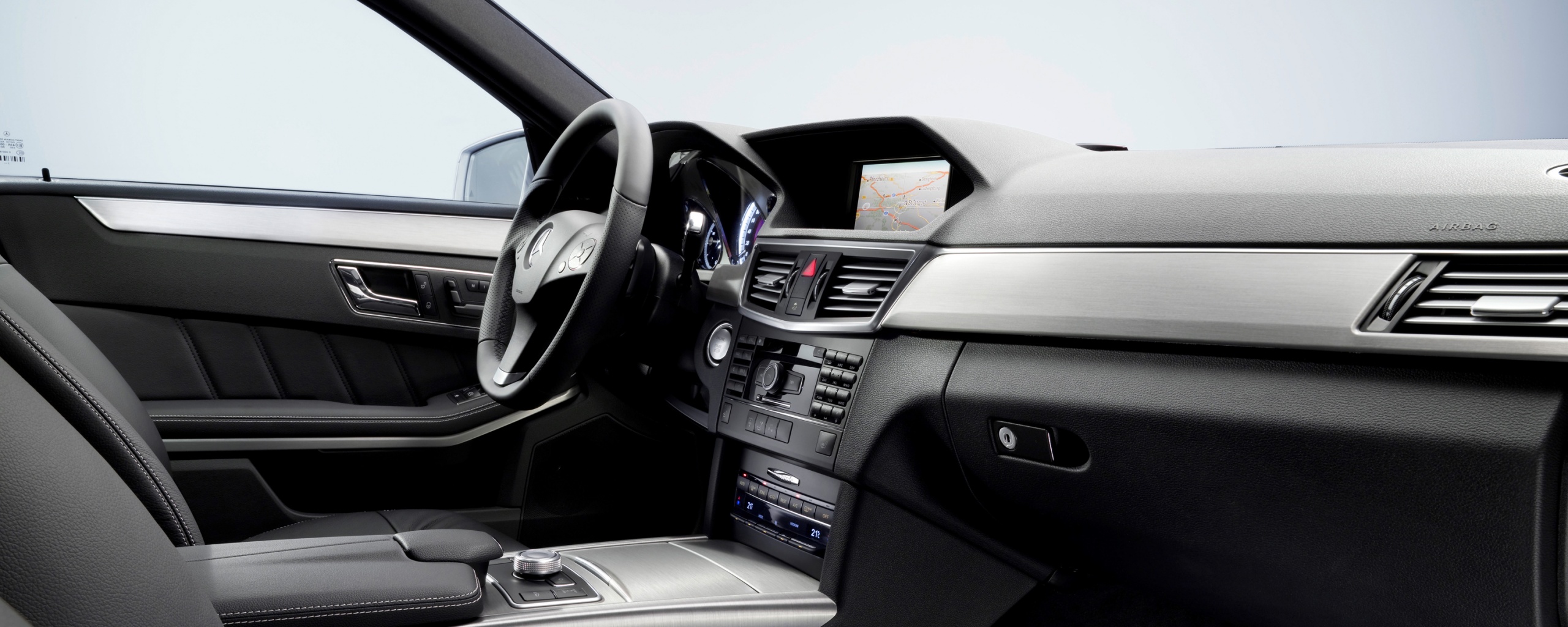 Салон мерседеса обои