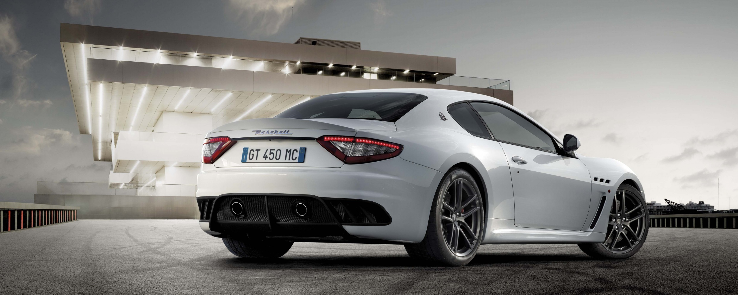 Мазерати обои