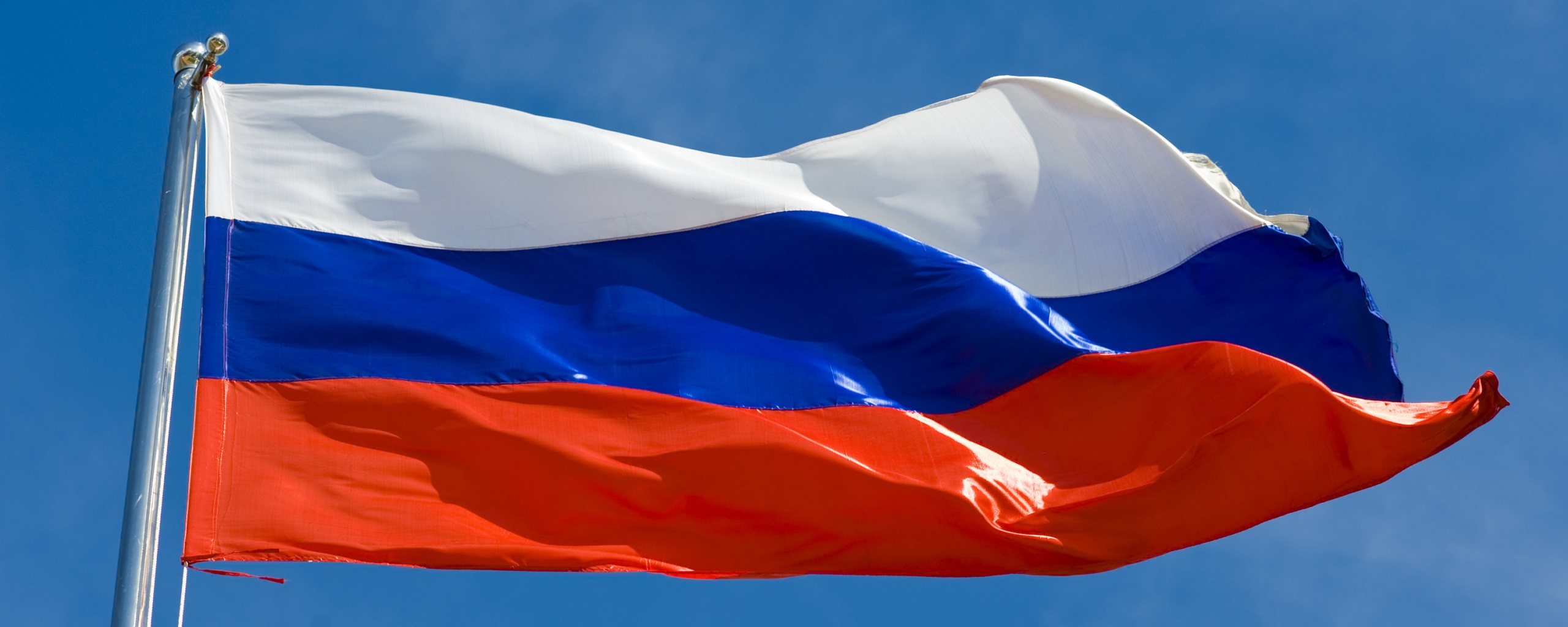 Флаг России на флагштоке обои