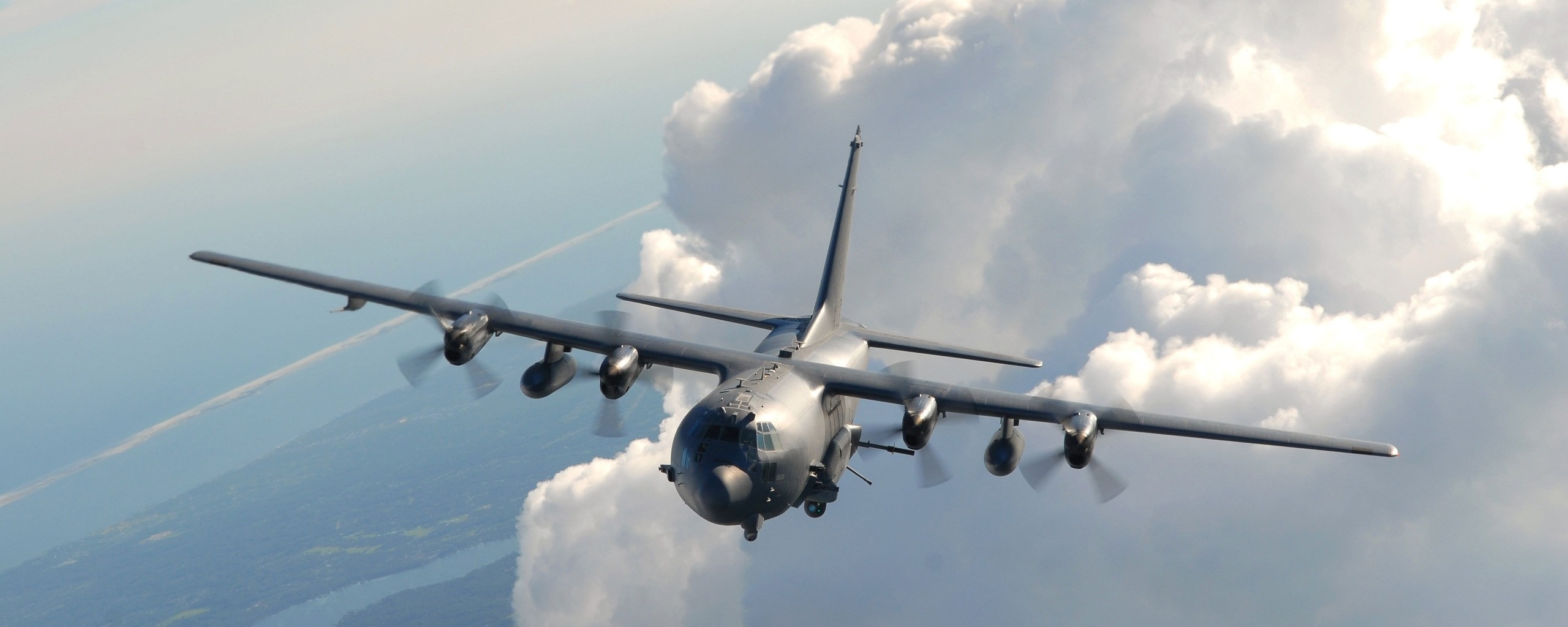 Самолет АС-130 обои