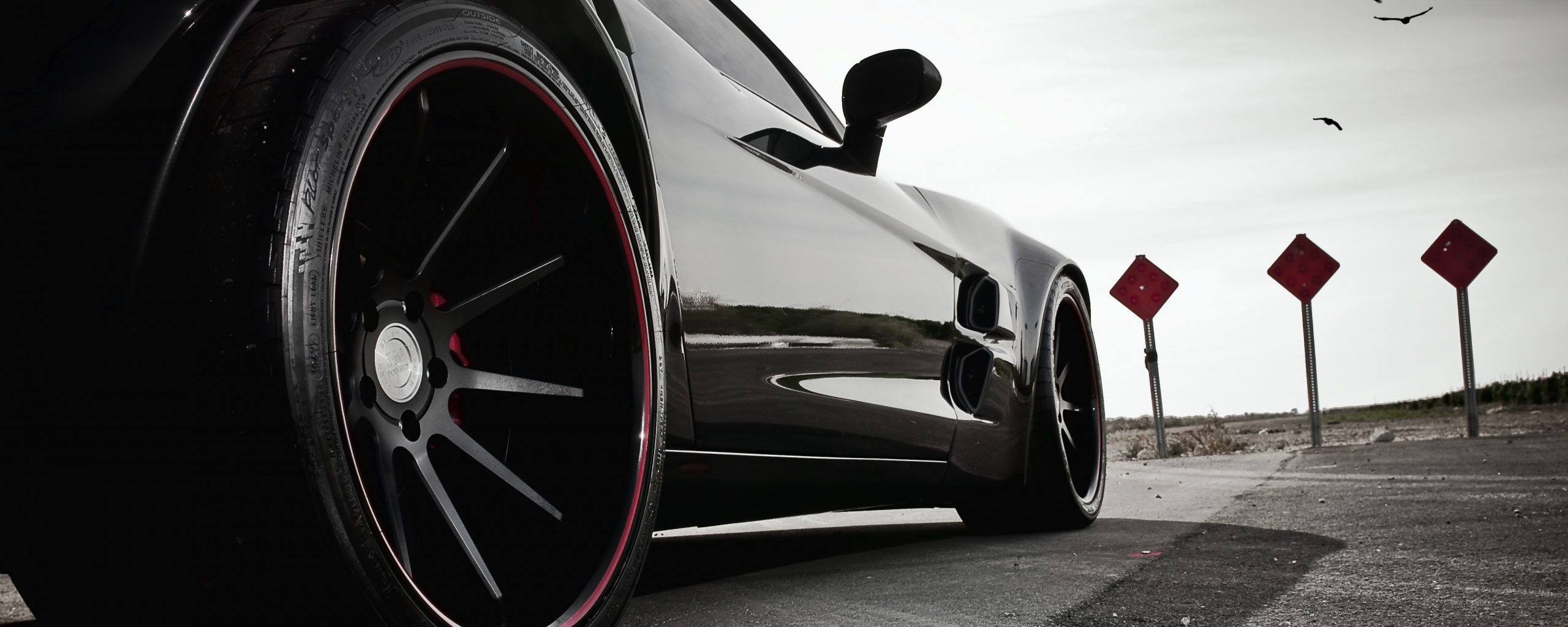 Чёрный концепт обои