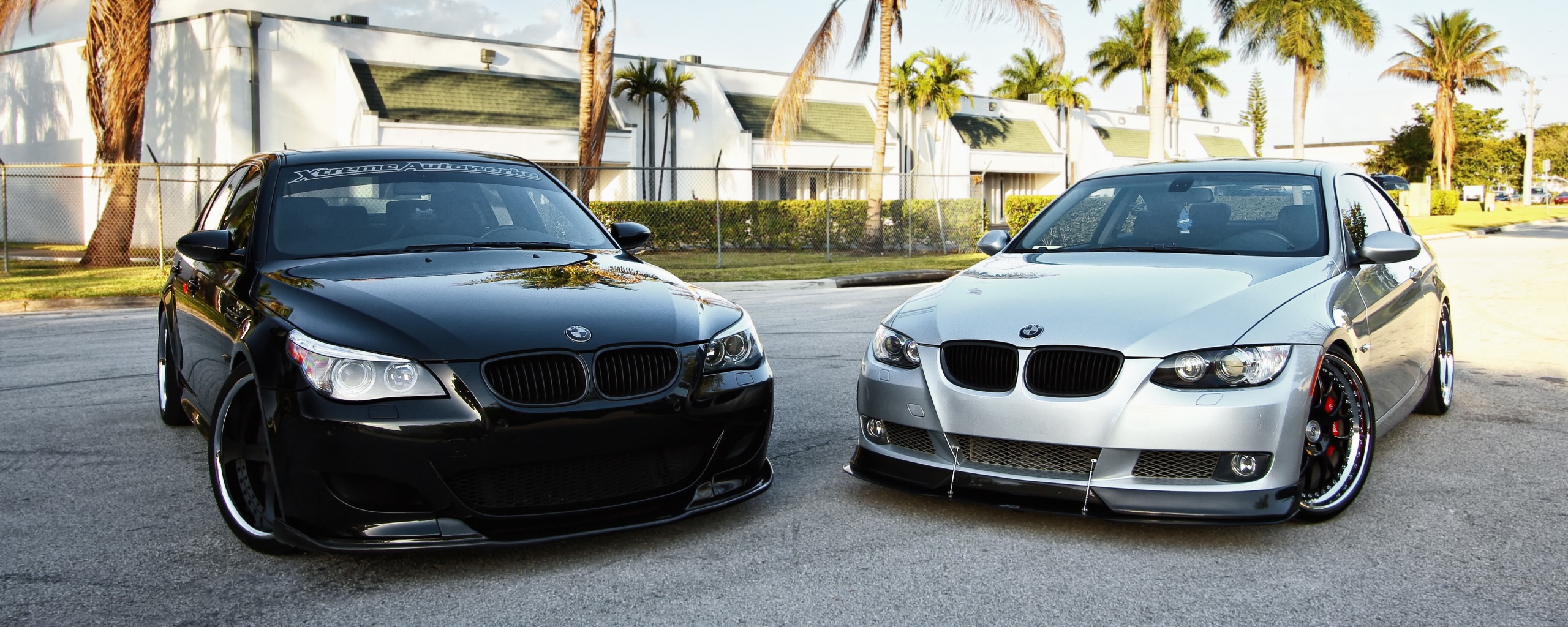 Чёрный и серебристый BMW обои