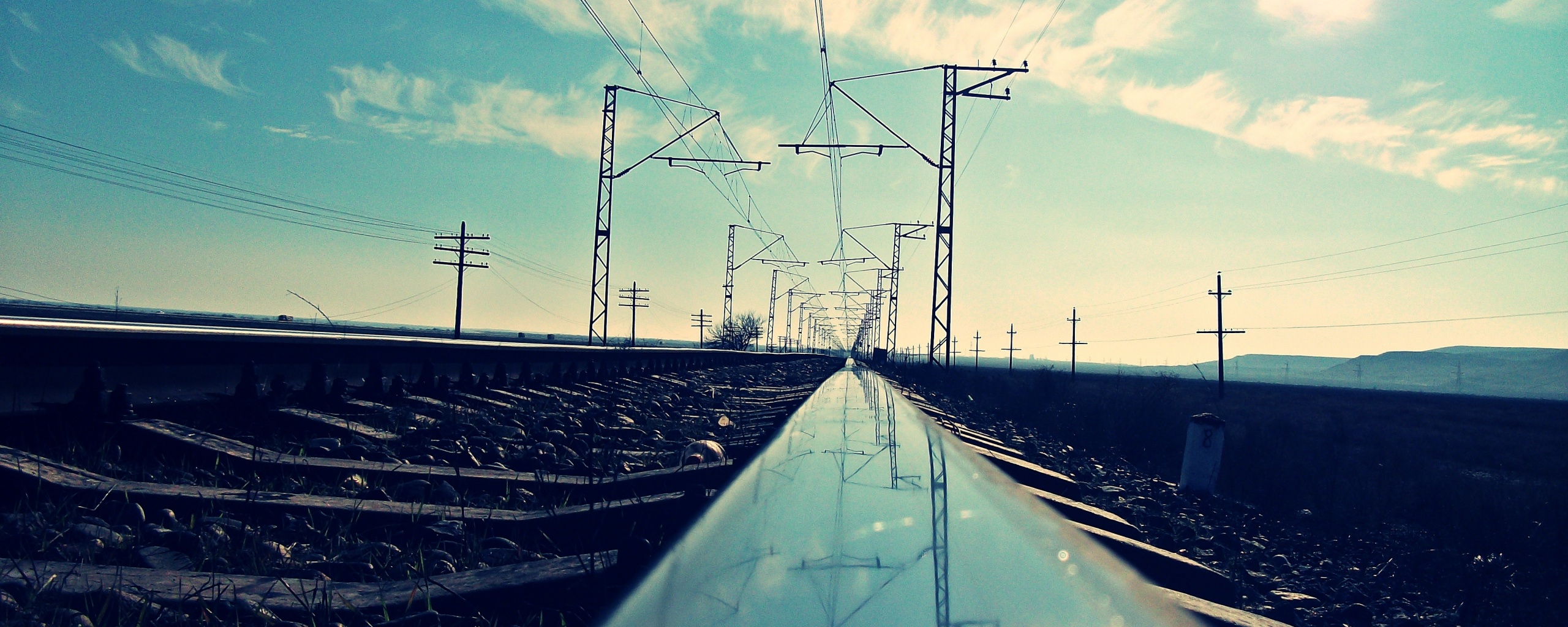 Фото вдоль железной дороги обои