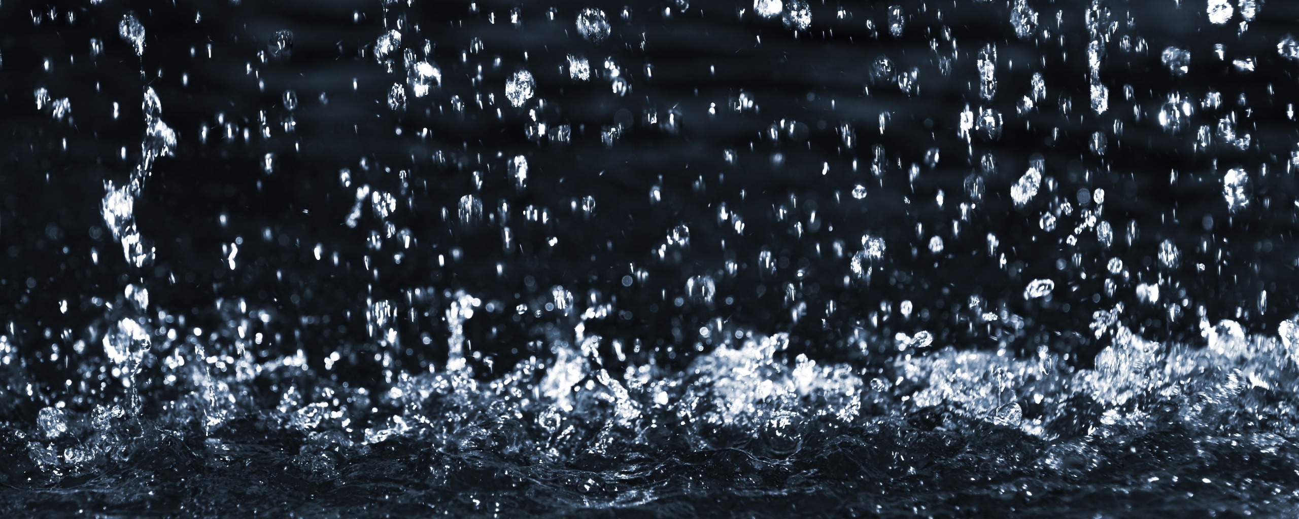 Падение воды обои